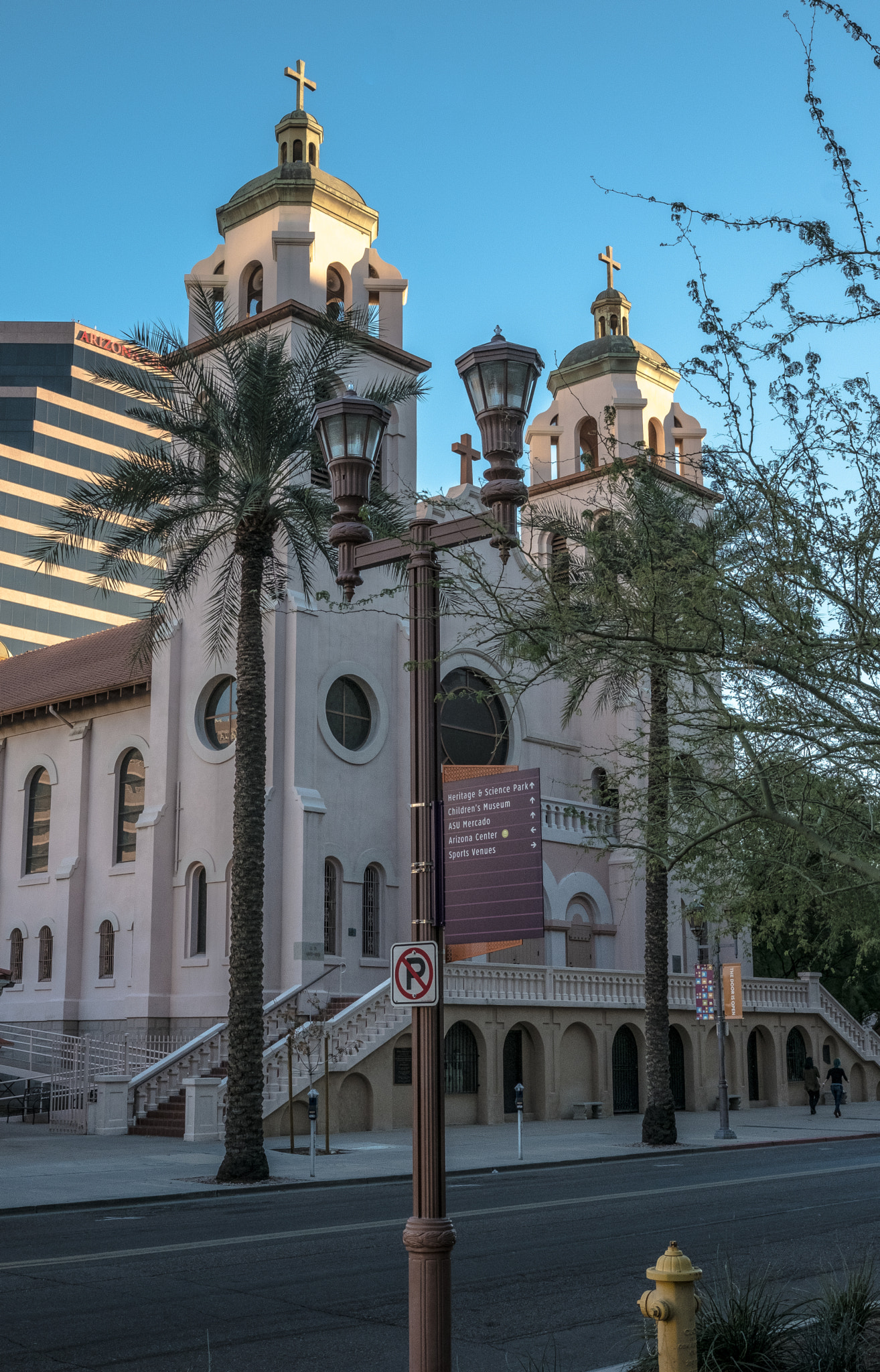 Fujifilm X-T2 + Fujifilm XF 27mm F2.8 sample photo. St mary's basilica in phoenix arizona photography