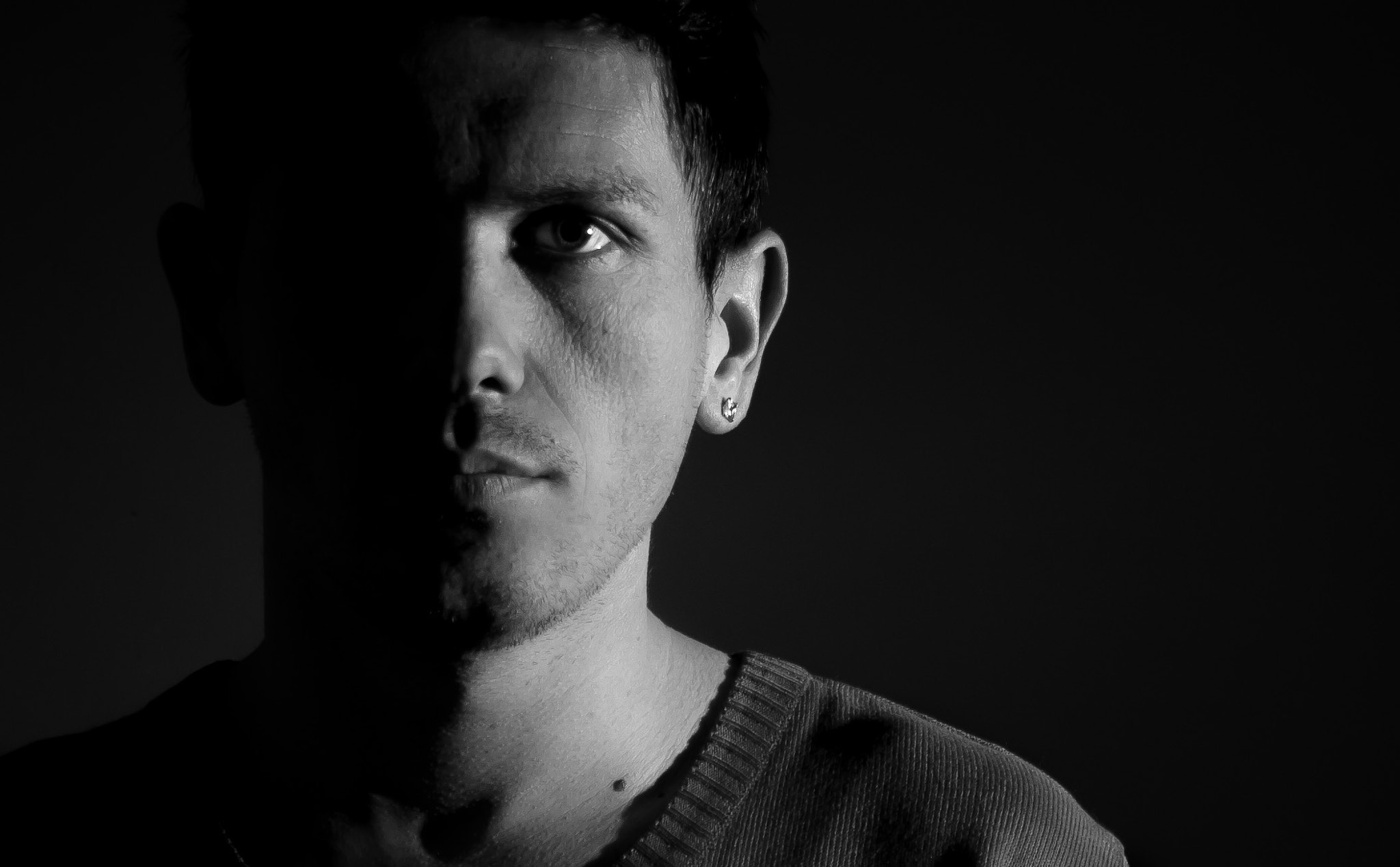Canon EOS 30D sample photo. B&w photography