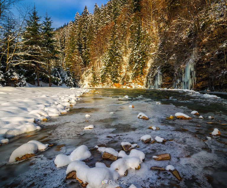 Canon EOS 650D (EOS Rebel T4i / EOS Kiss X6i) sample photo. Frozen mountain river in spruce forest photography