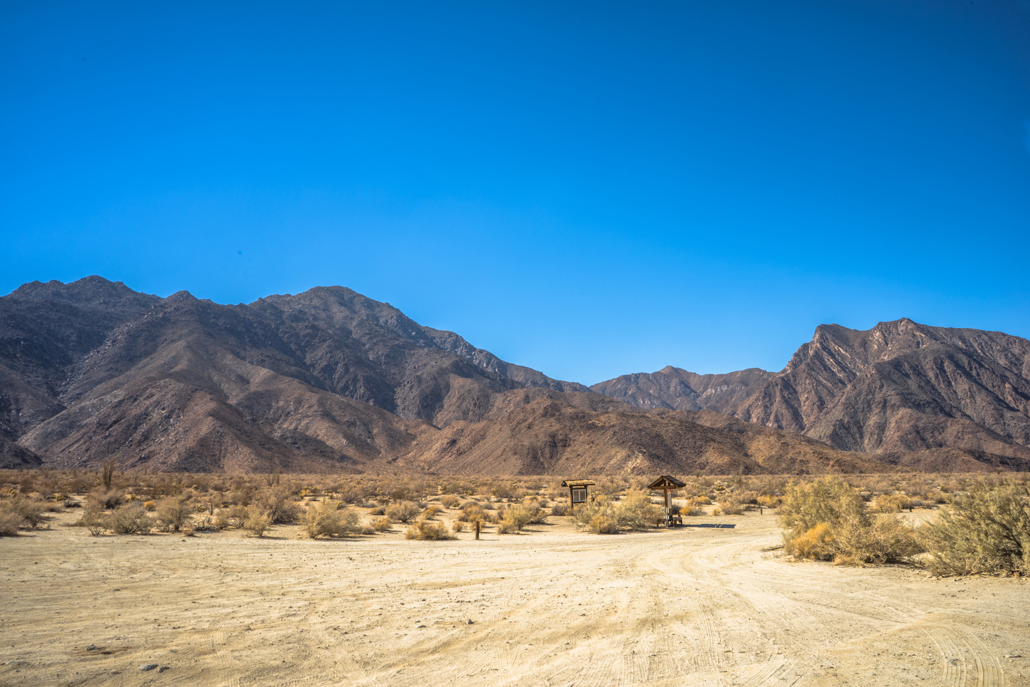 Sony a7R + Sony FE 28-70mm F3.5-5.6 OSS sample photo. Arid photography