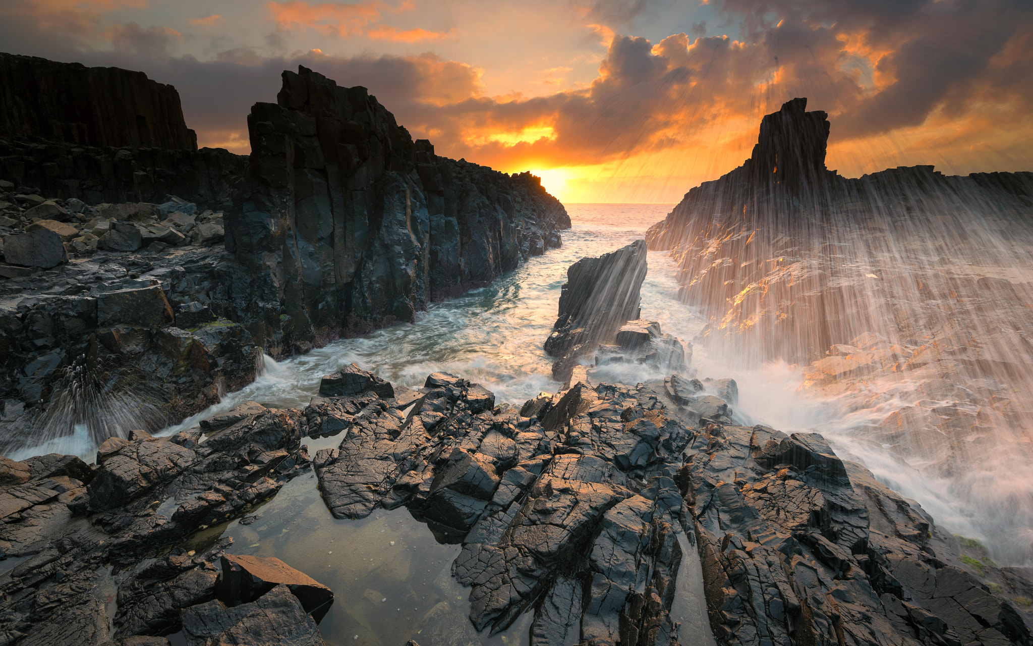 HD PENTAX-D FA 15-30mm F2.8 ED SDM WR sample photo. Bombo splash photography