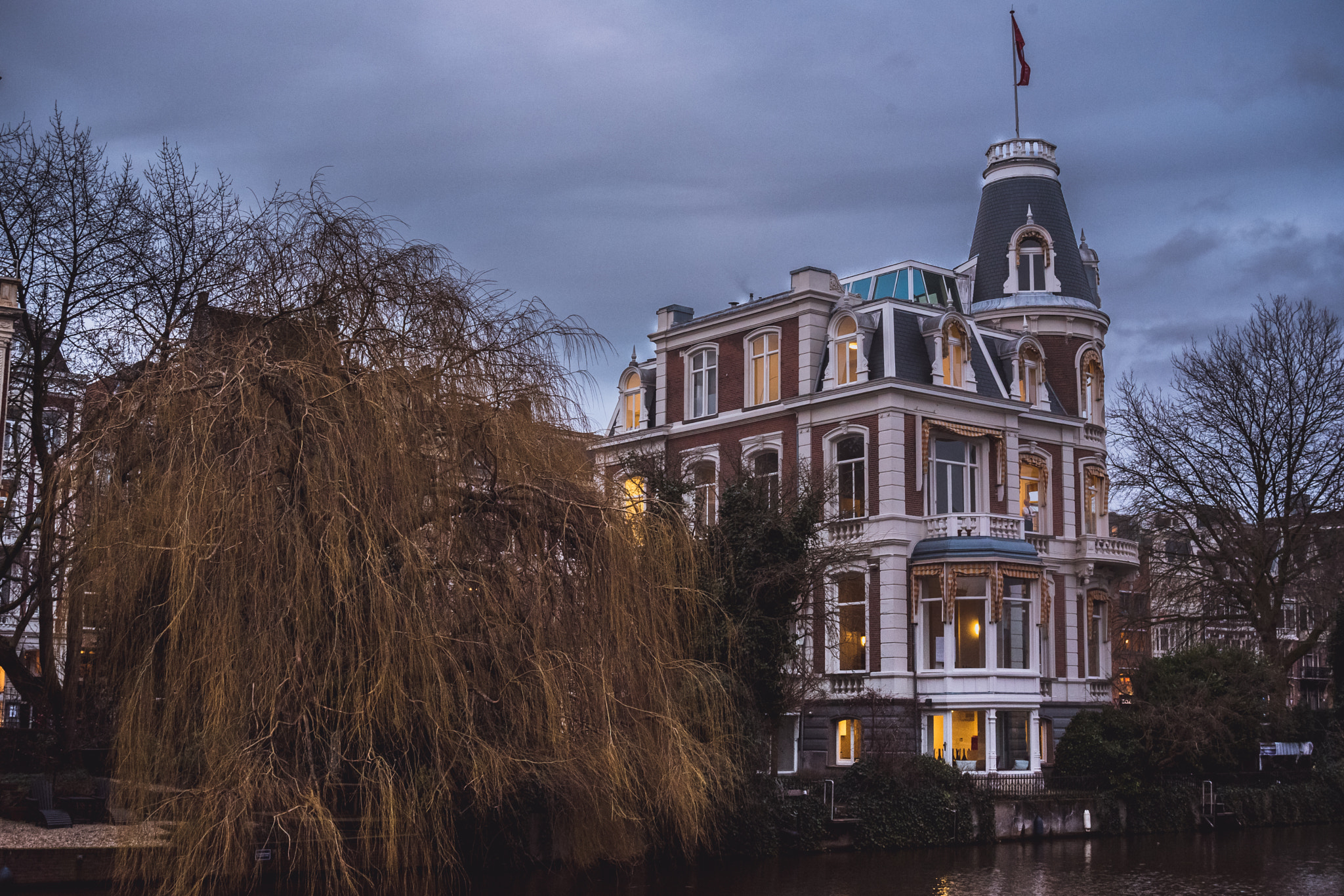 Nikon D750 + AF Zoom-Nikkor 28-80mm f/3.5-5.6D sample photo. Casa Ámsterdam photography