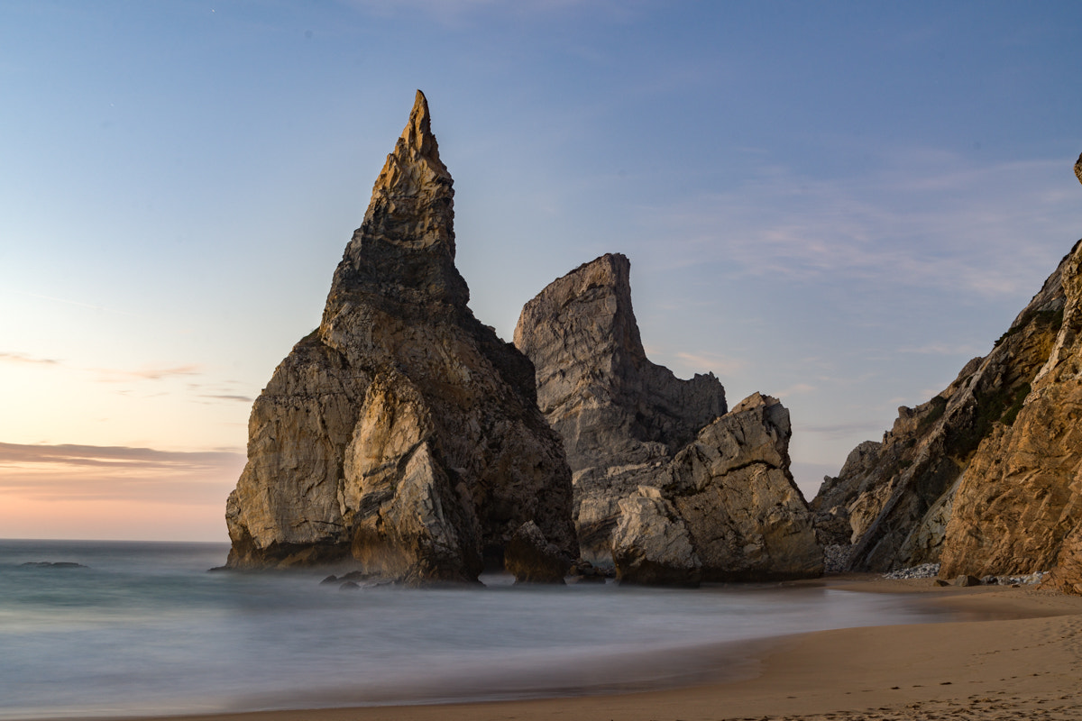 Sony a7R II + Canon EF 24-105mm F4L IS USM sample photo. Praia da ursa photography