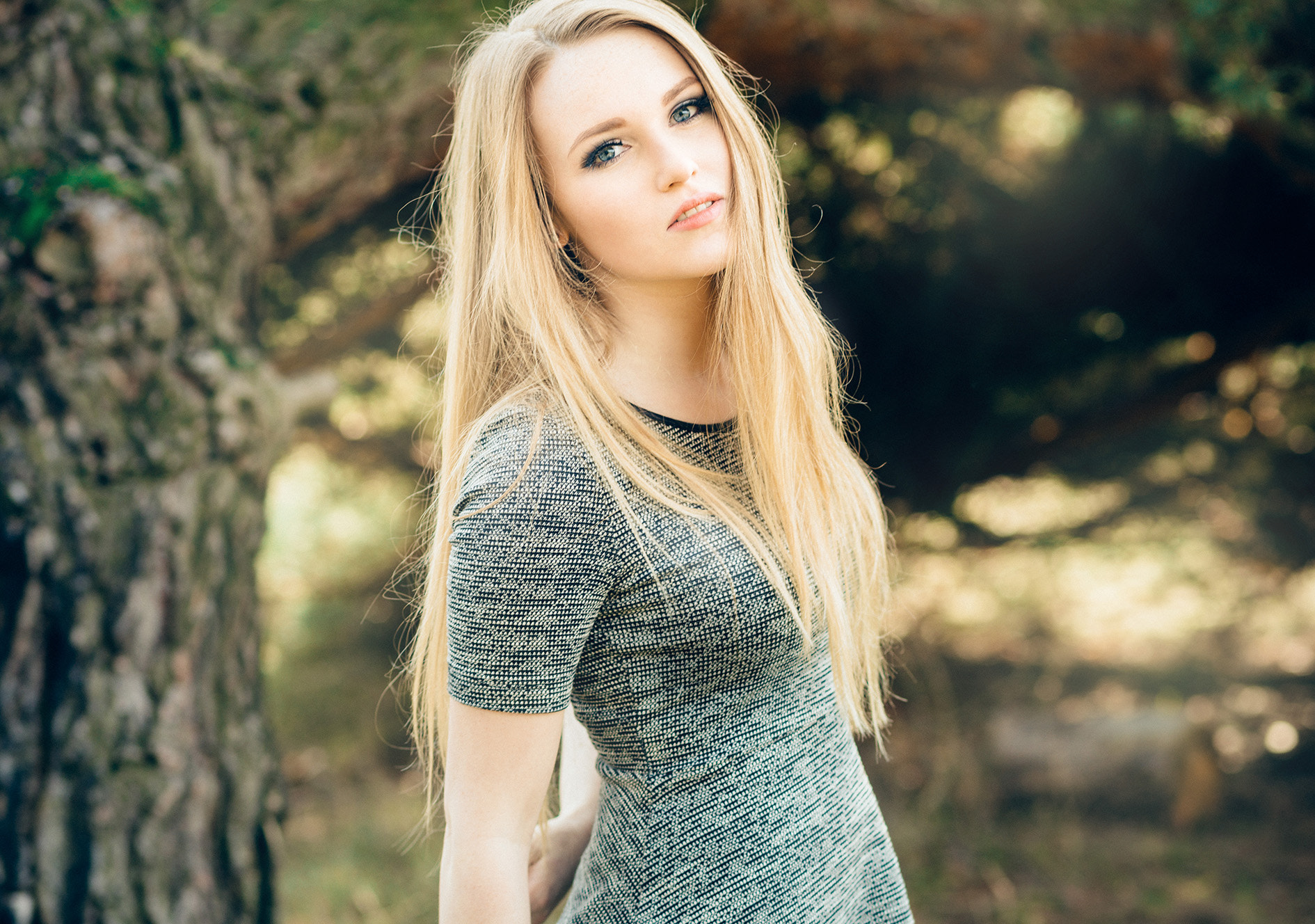 Canon EOS 6D + Canon EF 100mm F2.0 USM sample photo. Caro photography