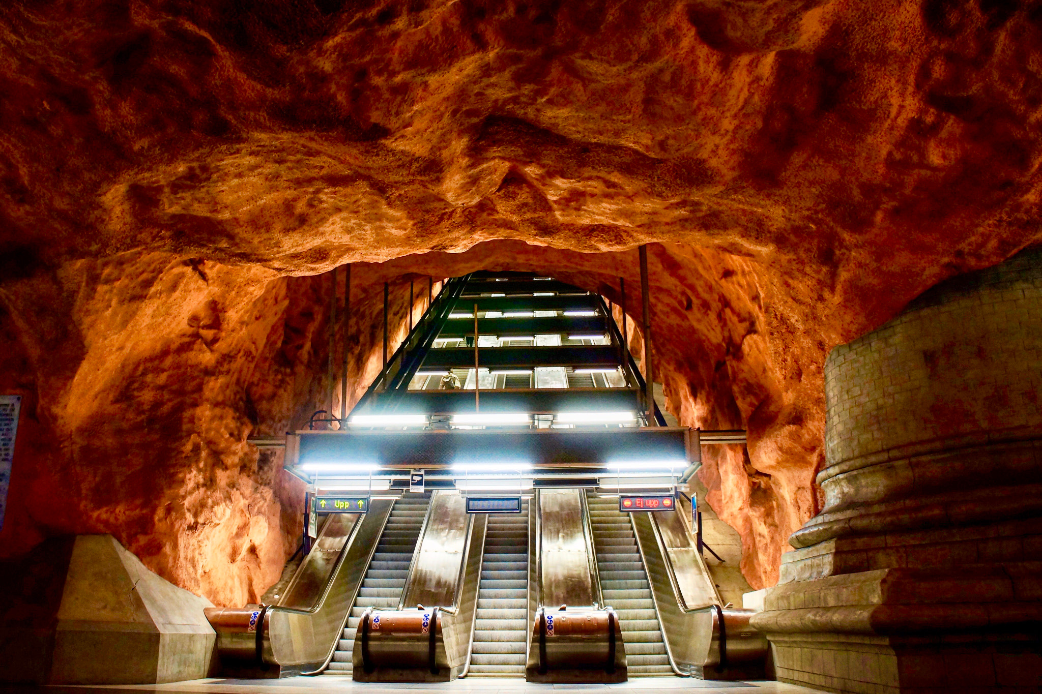 Sony Alpha NEX-F3 sample photo. When stockholm shows its beauty under the ground! photography
