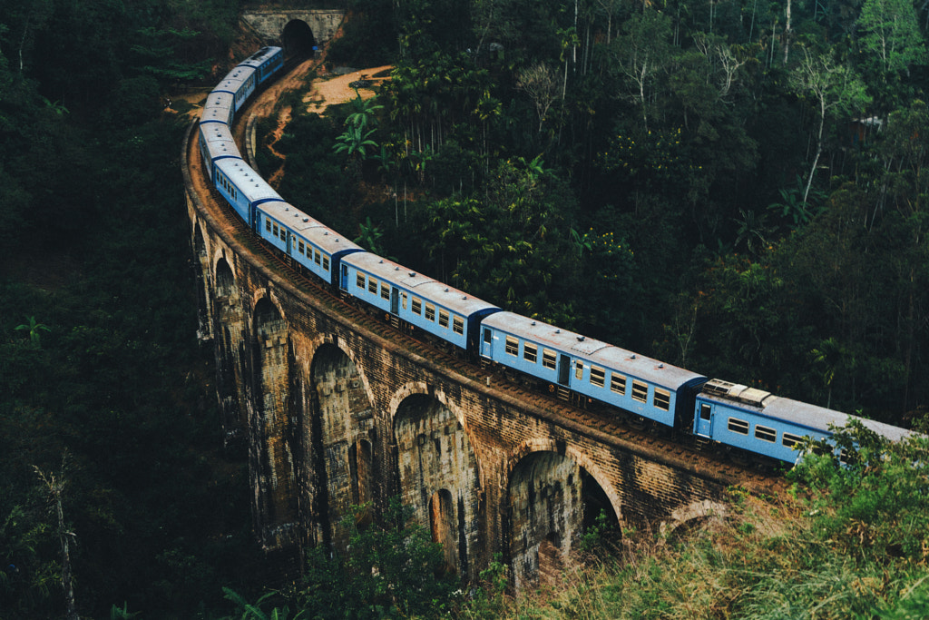Train in Sri Lanka by Oleh Slobodeniuk on 500px.com