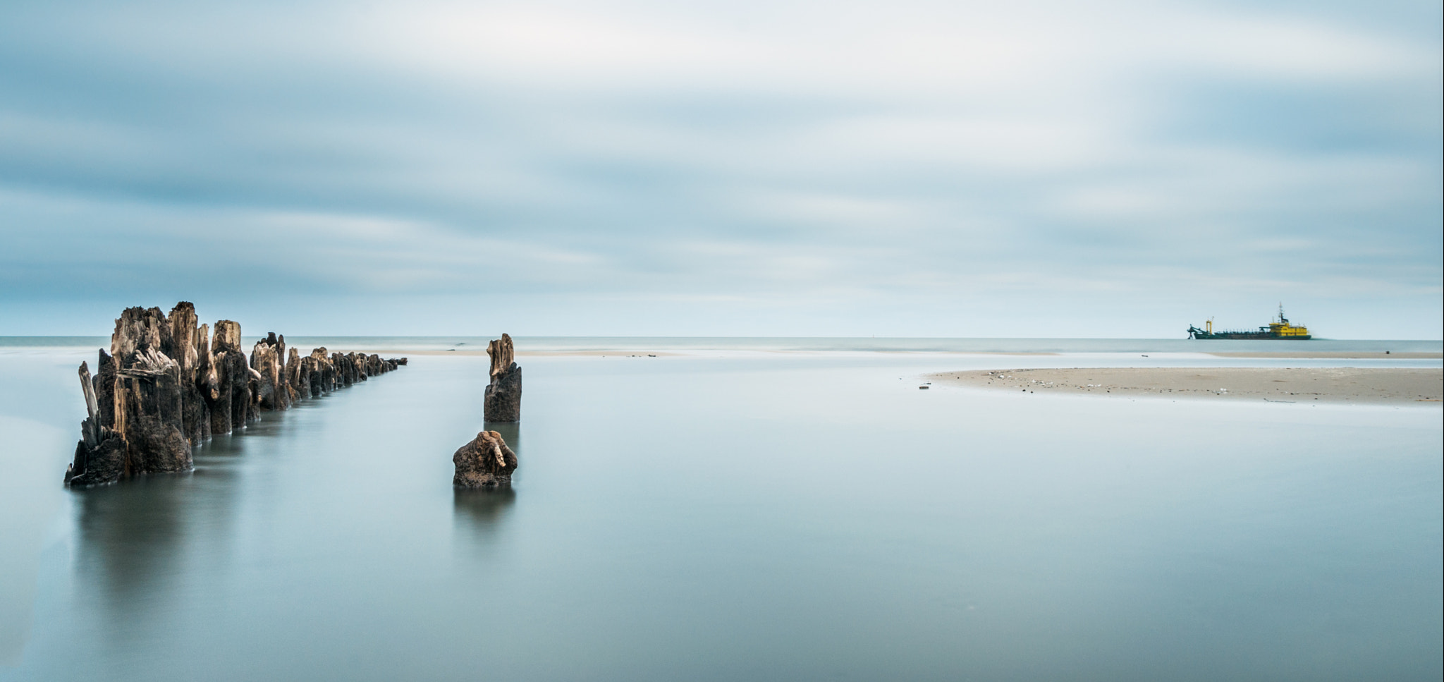 Sigma 17-50mm F2.8 EX DC OS HSM sample photo. Wladyslawowo beach photography