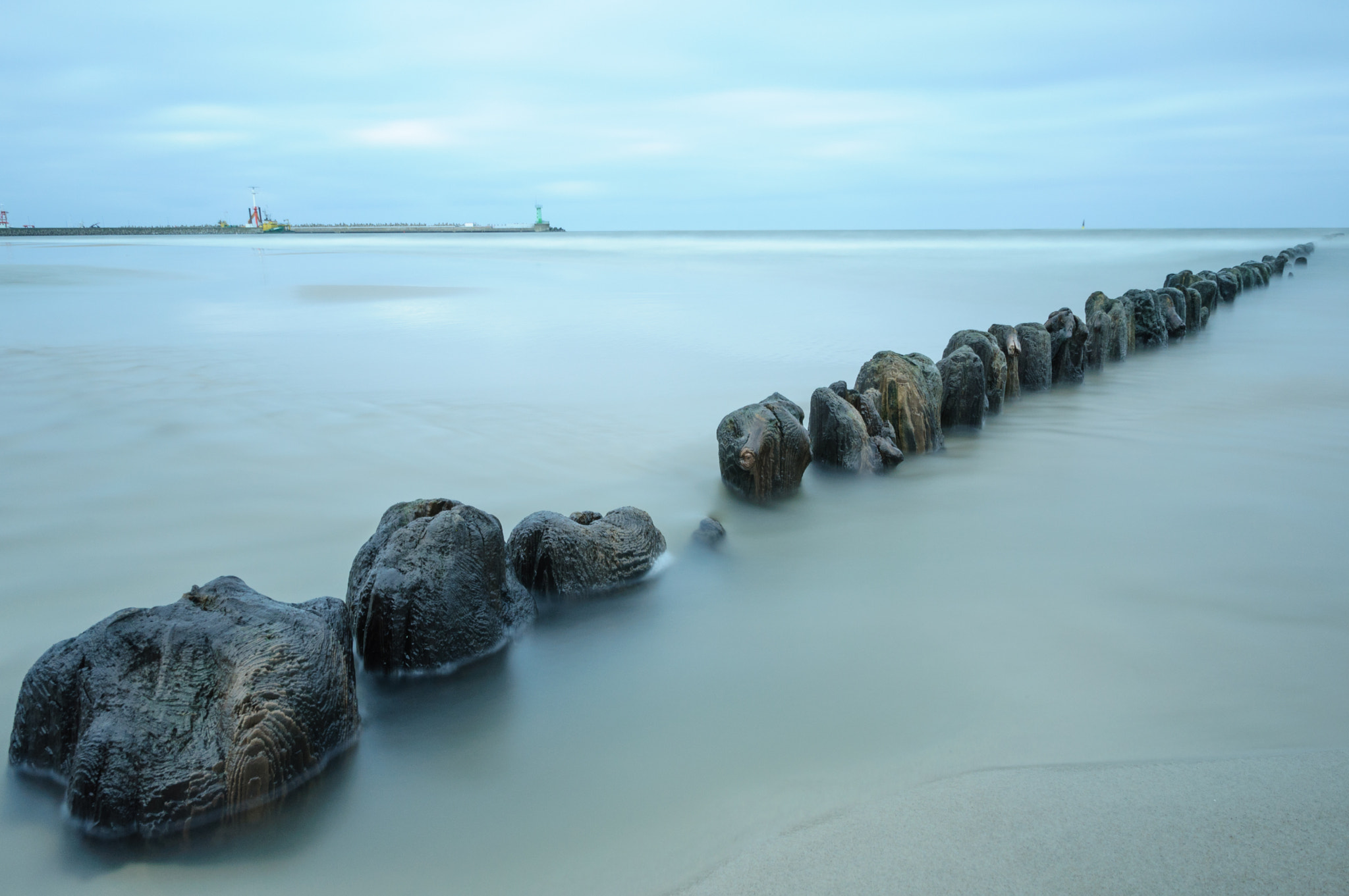 Sigma 17-50mm F2.8 EX DC OS HSM sample photo. Wladyslawowo beach photography