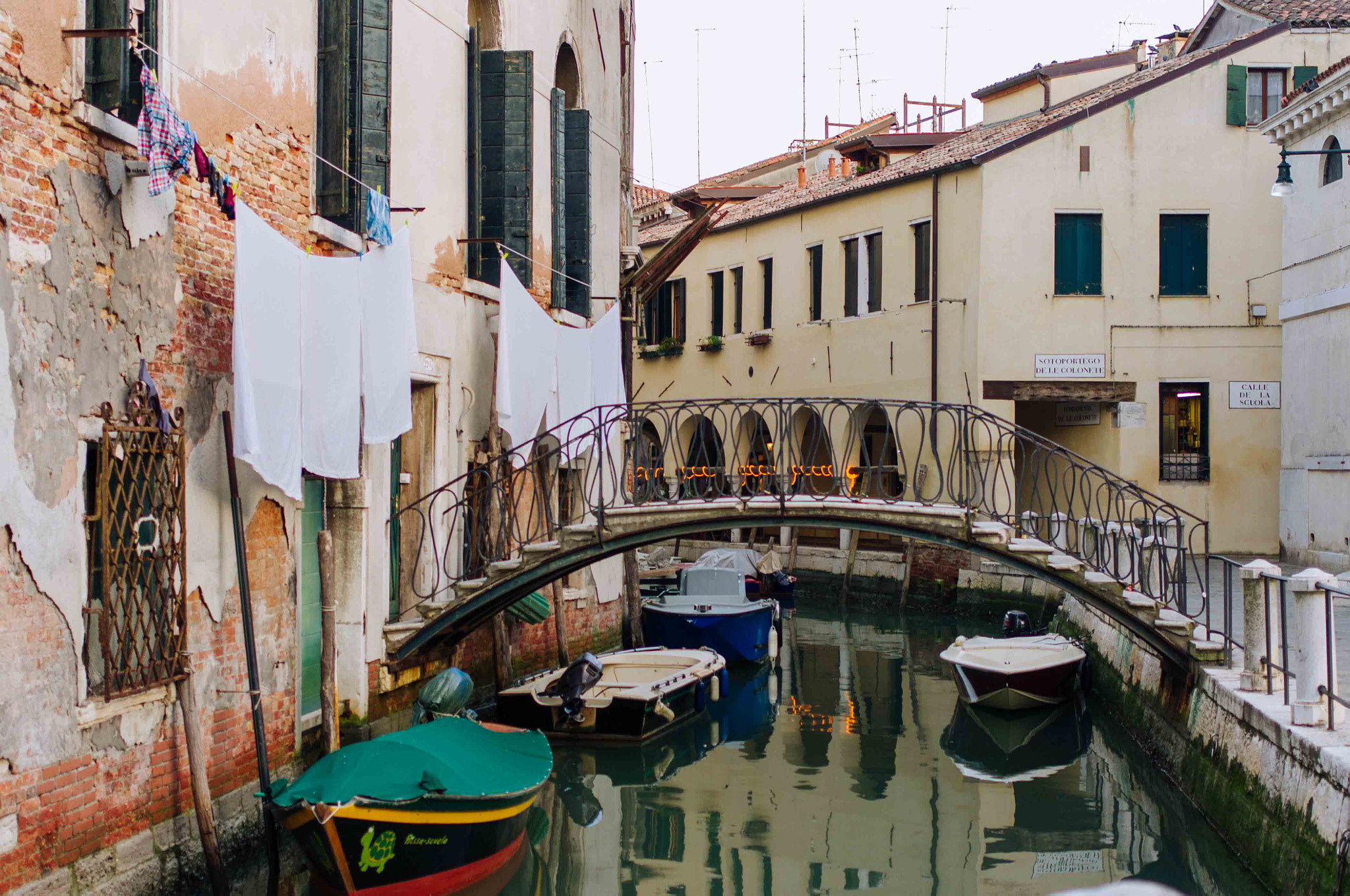 Pentax K-x + Pentax smc DA 35mm F2.4 AL sample photo. Firenze photography
