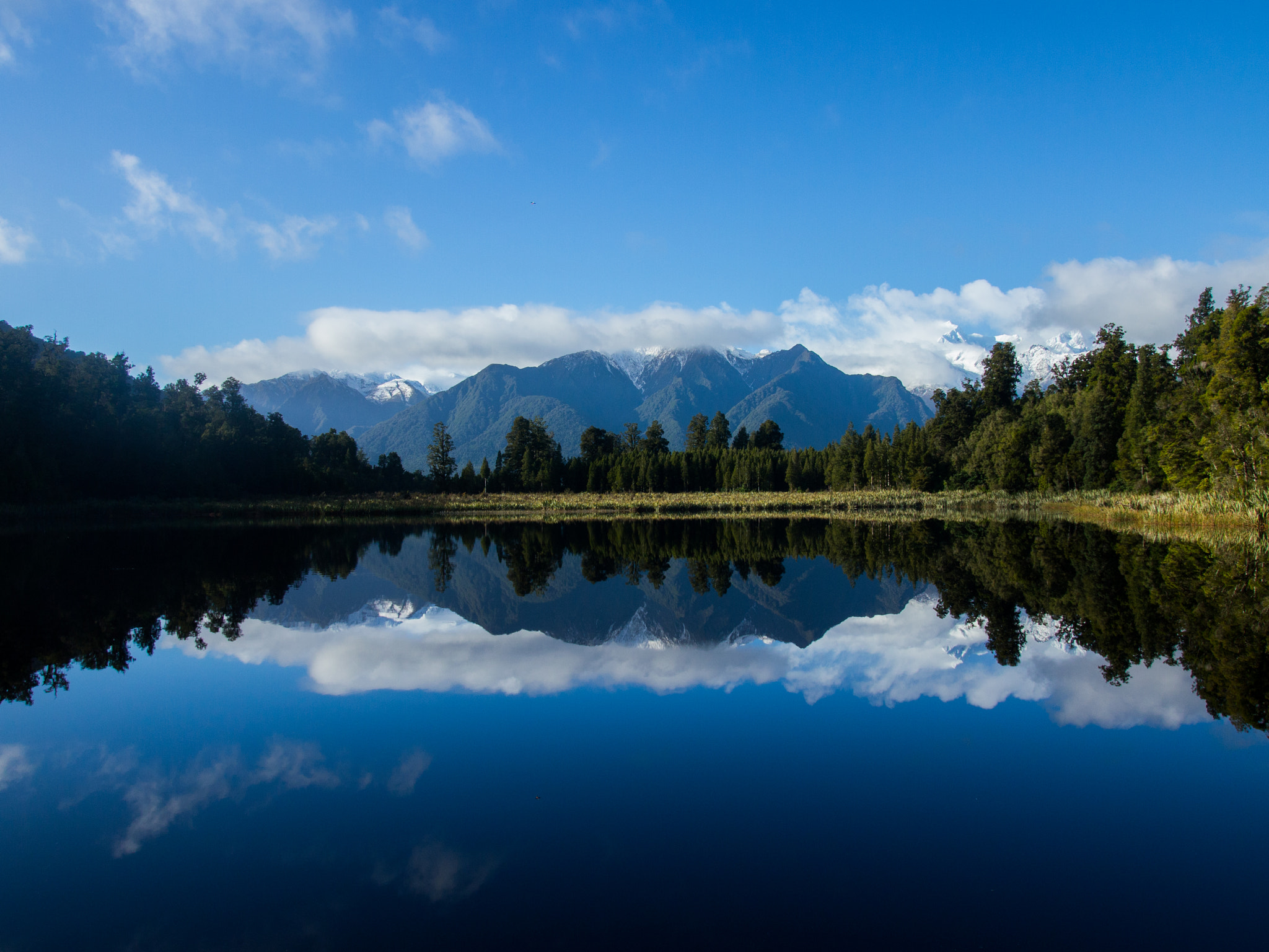 Olympus M.Zuiko Digital 14-42mm F3.5-5.6 II sample photo. Lake matheson photography