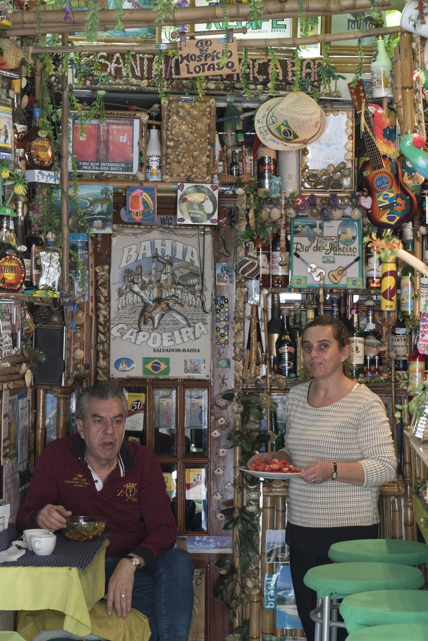 Sony a7S + Sony FE 70-200mm F4 G OSS sample photo. Brazilian cafe photography