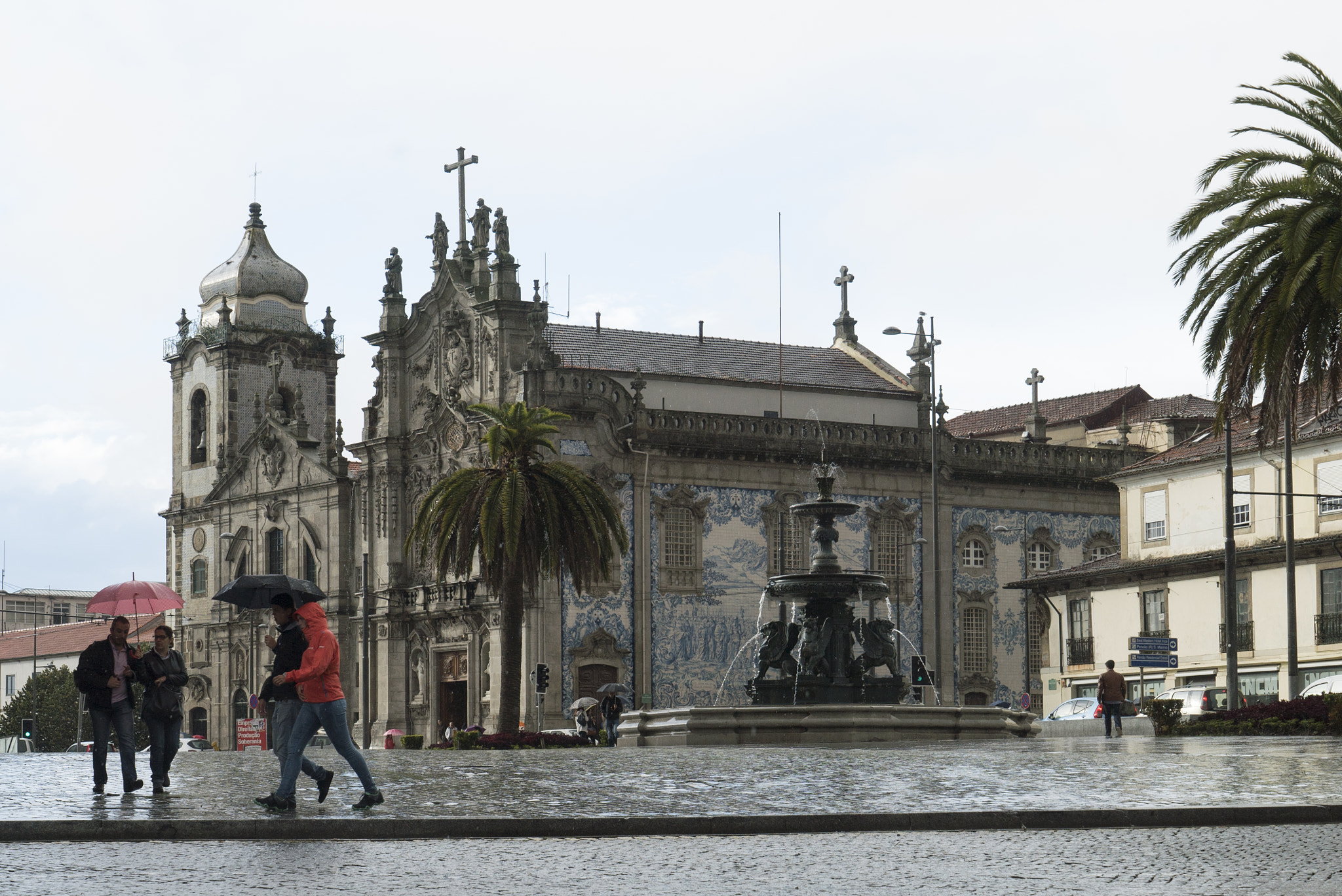Sony a7S + Sony Vario Tessar T* FE 24-70mm F4 ZA OSS sample photo. Igreja do carmo photography