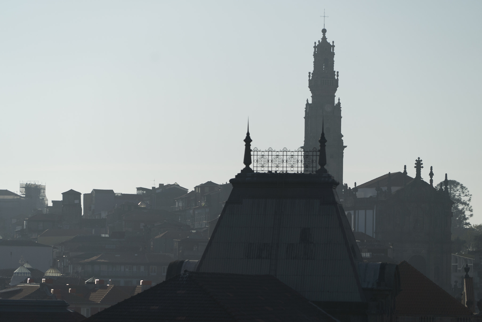 Sony a7S + Sony FE 70-200mm F4 G OSS sample photo. Clerigos tower in porto photography