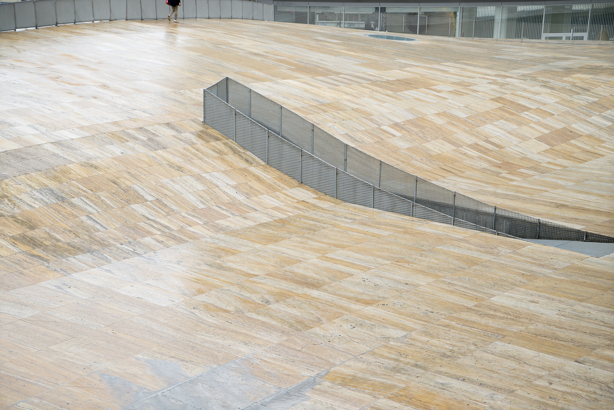 Sony a7S + Sony Vario Tessar T* FE 24-70mm F4 ZA OSS sample photo. Wet reflecting travertine floor photography