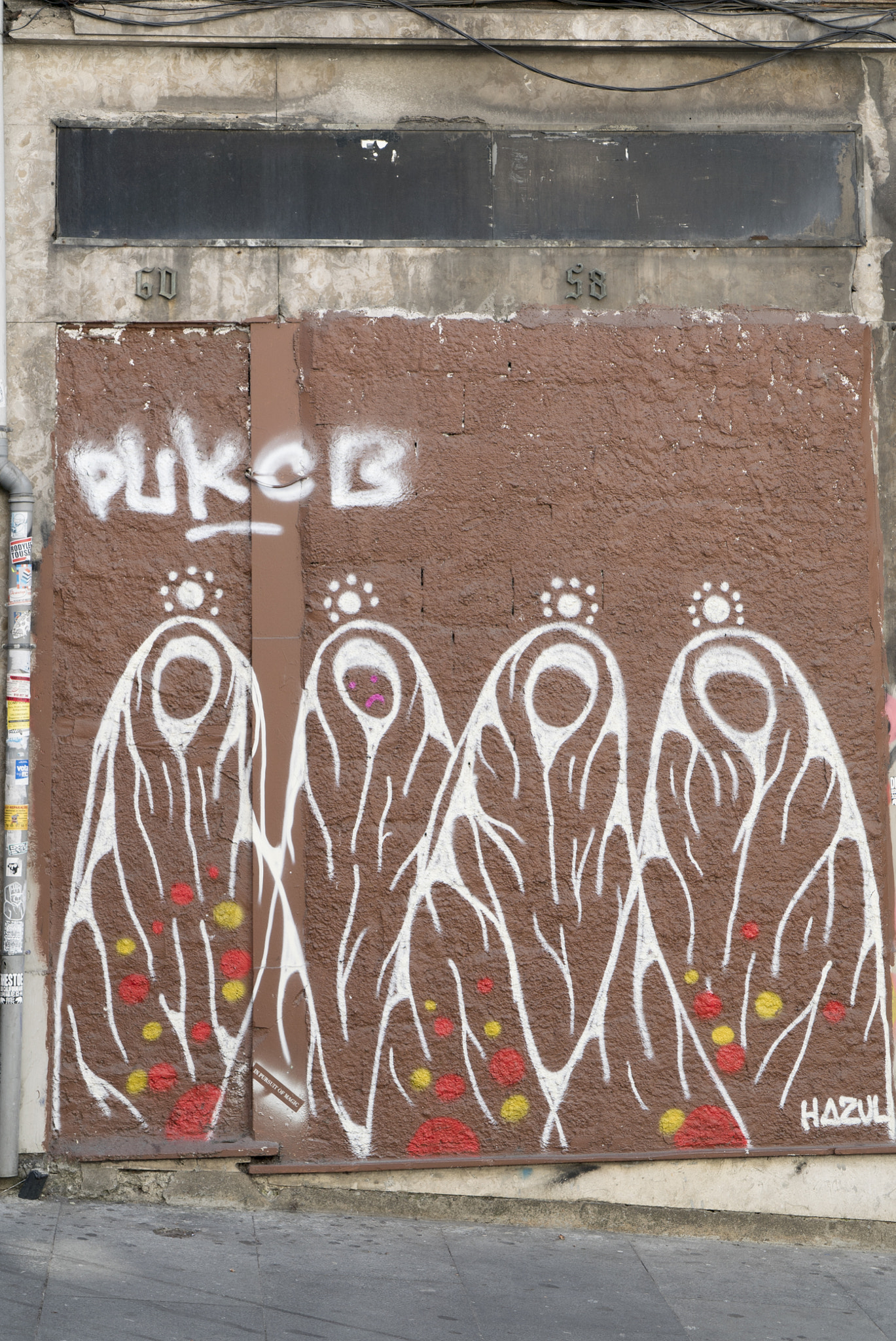 Sony a7S + Sony Vario Tessar T* FE 24-70mm F4 ZA OSS sample photo. Porto street art photography