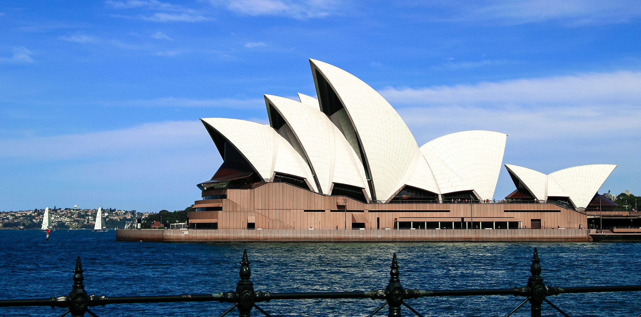 Canon EOS 100D (EOS Rebel SL1 / EOS Kiss X7) sample photo. Sydney opera house photography