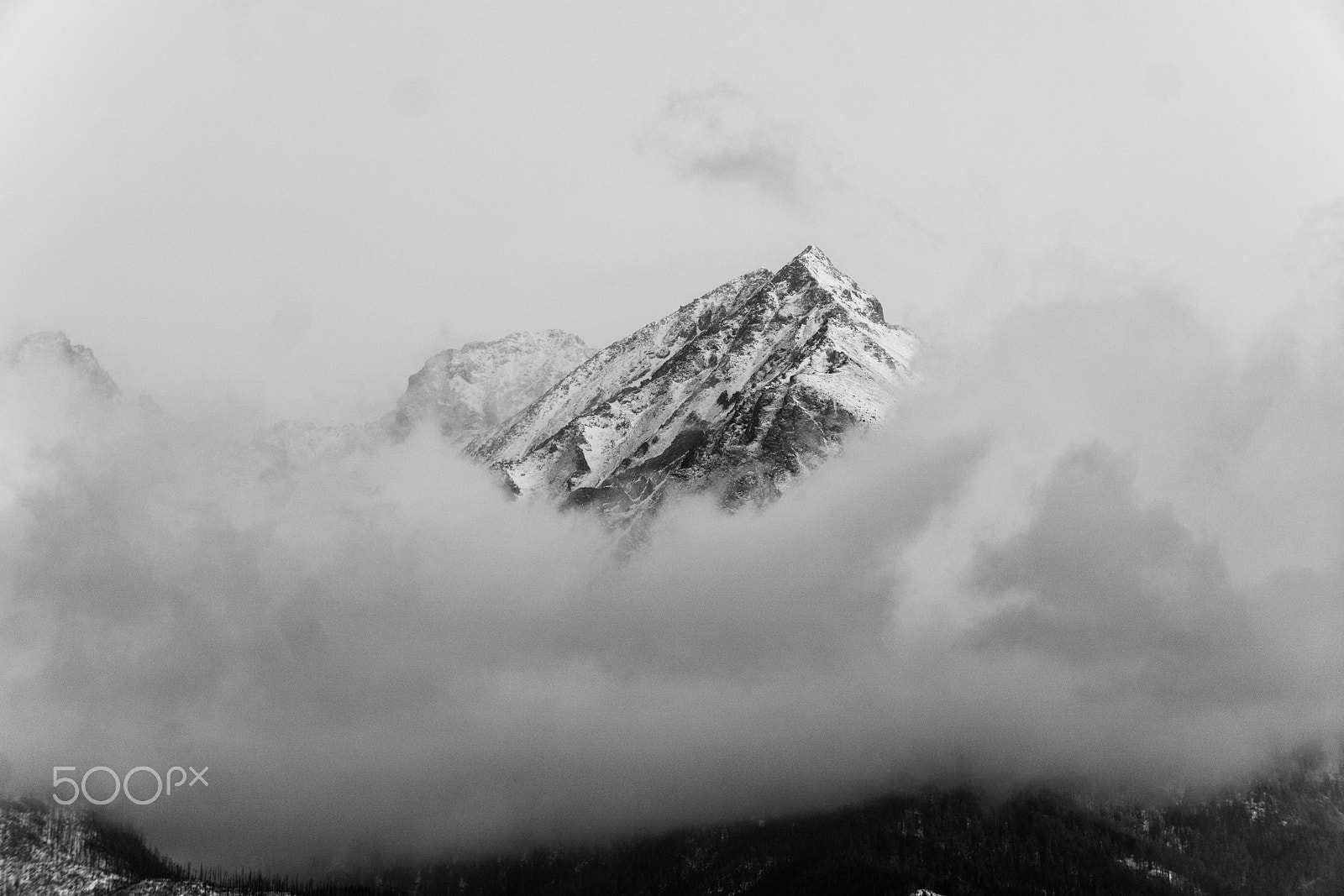 Sony a6300 + Canon EF 70-200mm F4L USM sample photo. Black and white mountains in winter photography