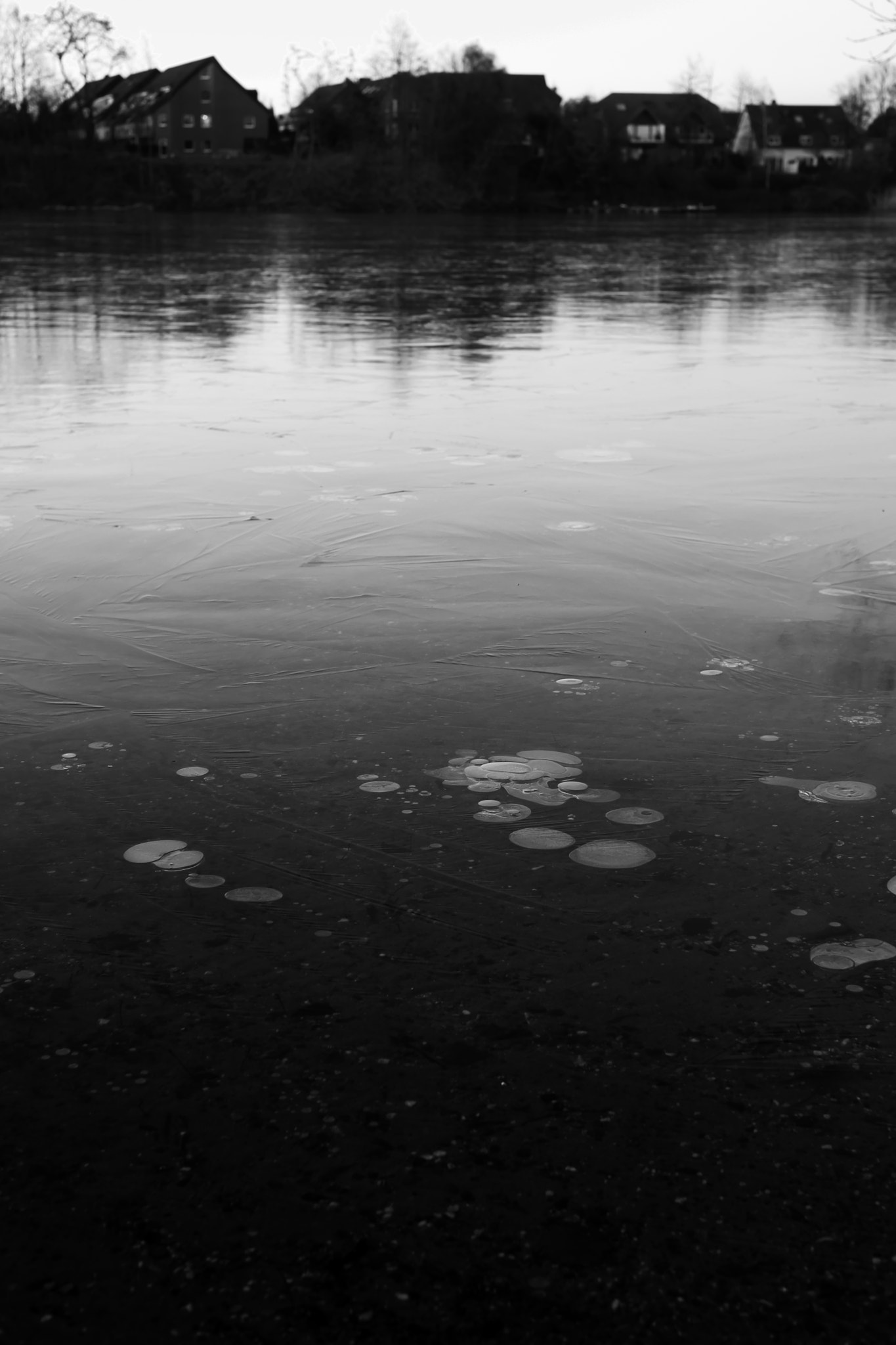 Fujifilm X-T2 + ZEISS Touit 32mm F1.8 sample photo. Frozen pond 3 photography