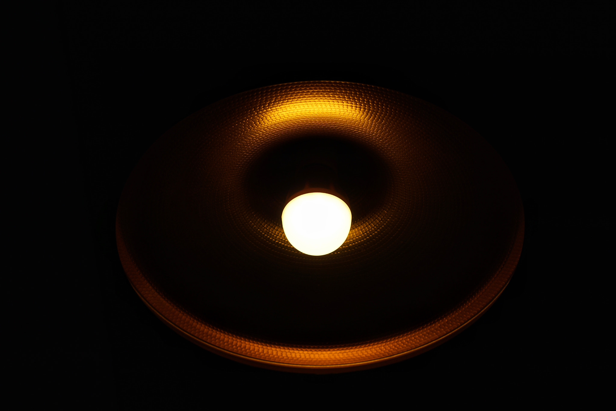 Sony a6000 + Sony DT 50mm F1.8 SAM sample photo. Just lamp photography