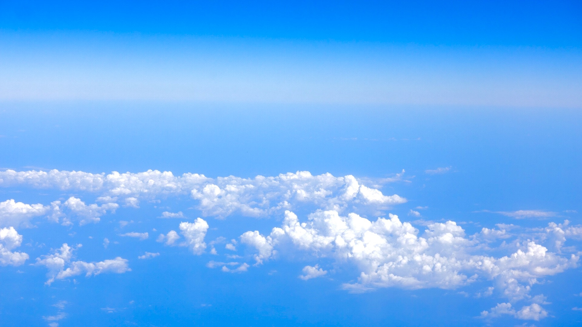 Sony Cyber-shot DSC-RX100 IV + Sony 24-70mm F1.8-2.8 sample photo. Blur sky photography