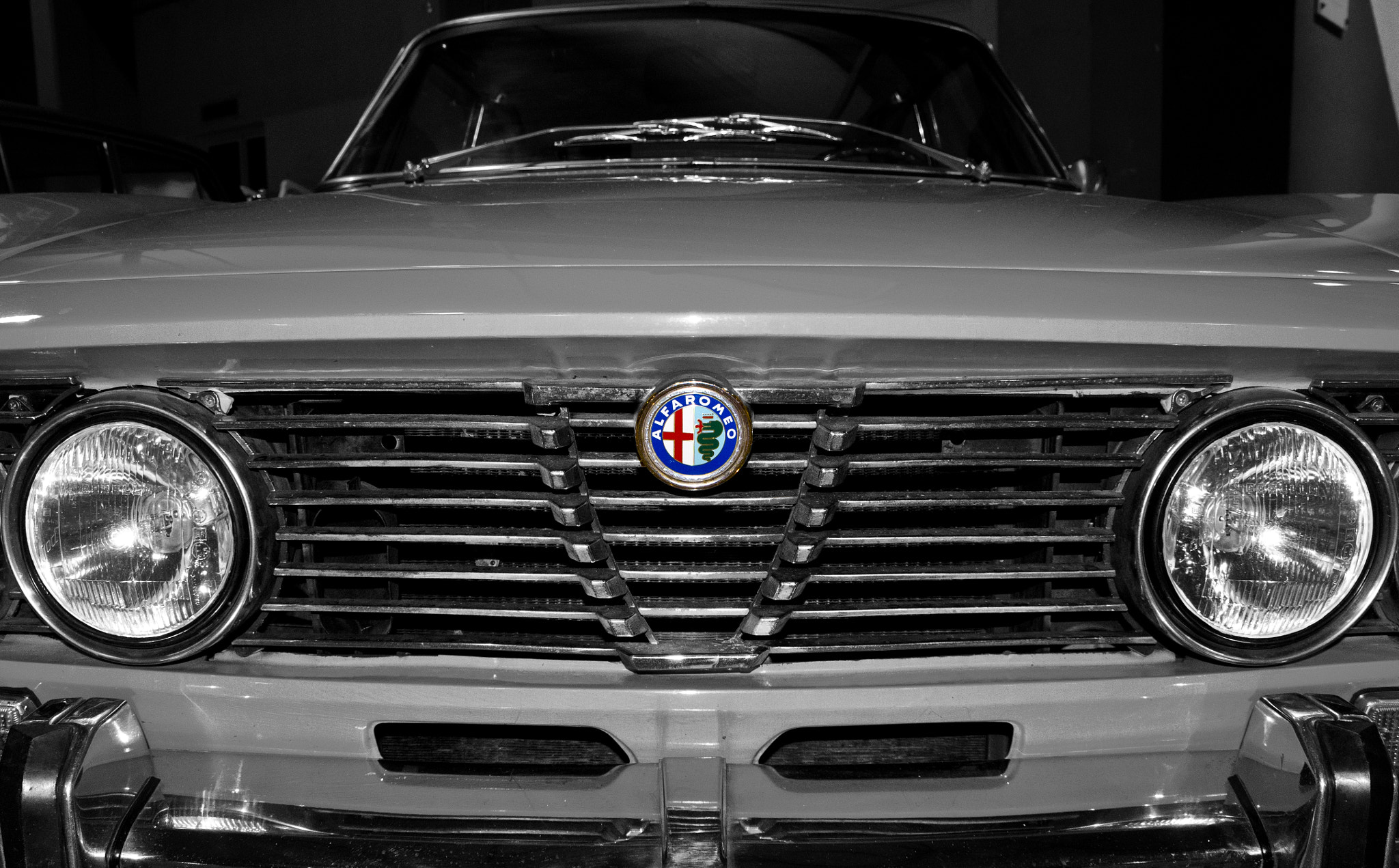 Nikon D5100 + Sigma 18-250mm F3.5-6.3 DC OS HSM sample photo. Alfa romeo photography