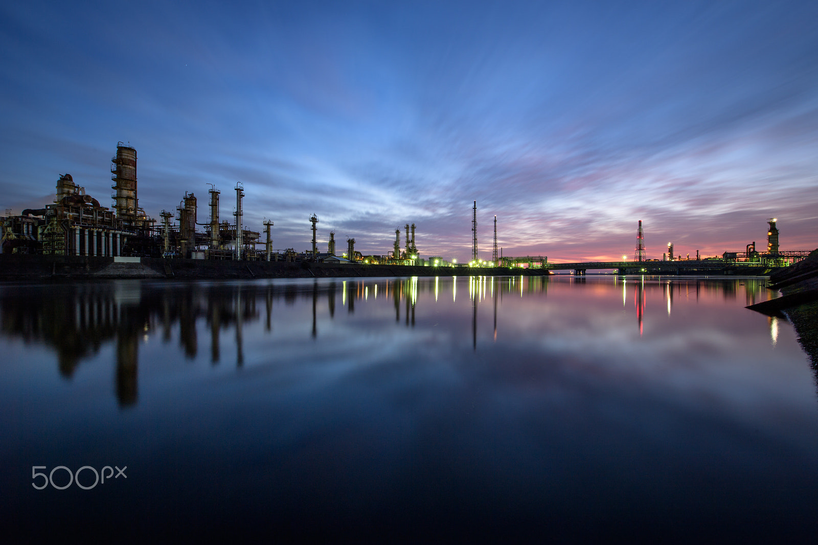 Nikon AF-S Nikkor 14-24mm F2.8G ED sample photo. Before dawn at yokkaichi photography