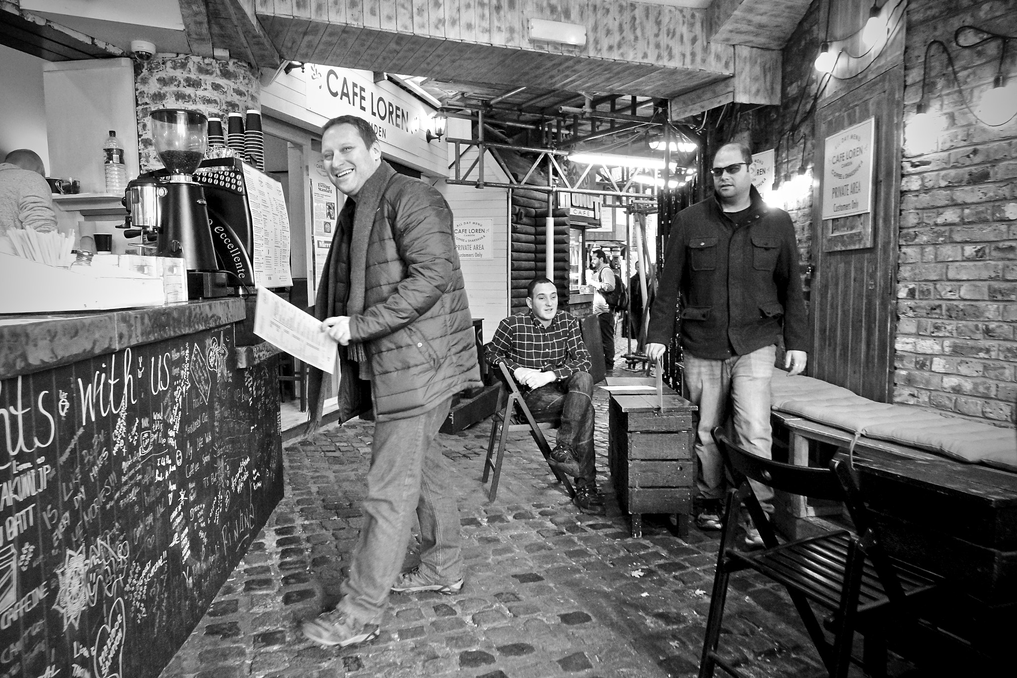 Sony Cyber-shot DSC-RX100 IV + Sony 24-70mm F1.8-2.8 sample photo. Camden market, camden town, london, uk. photography
