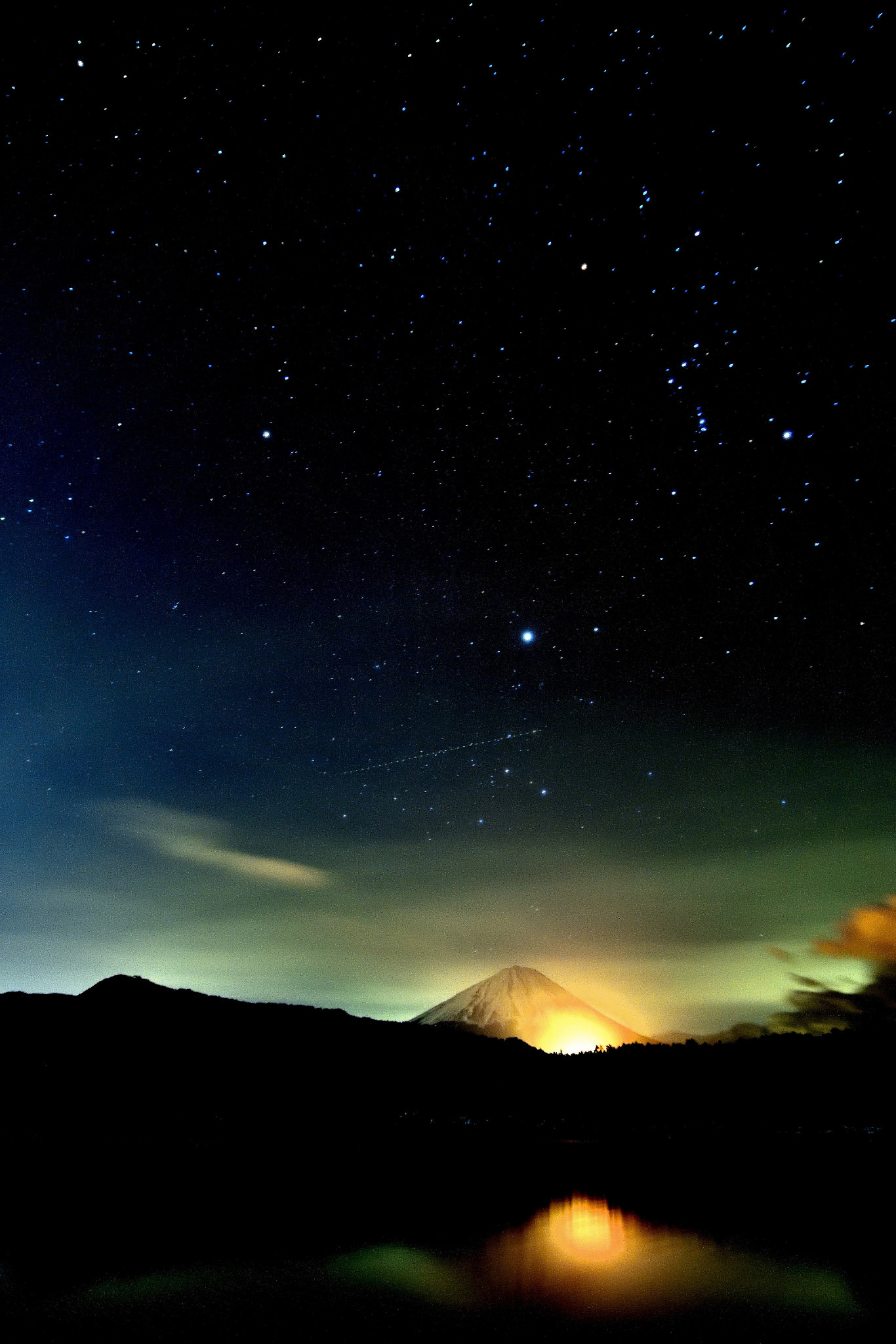 Nikon D7200 sample photo. 冬の大三角と富士山
the winter triangle and mt.fuji photography
