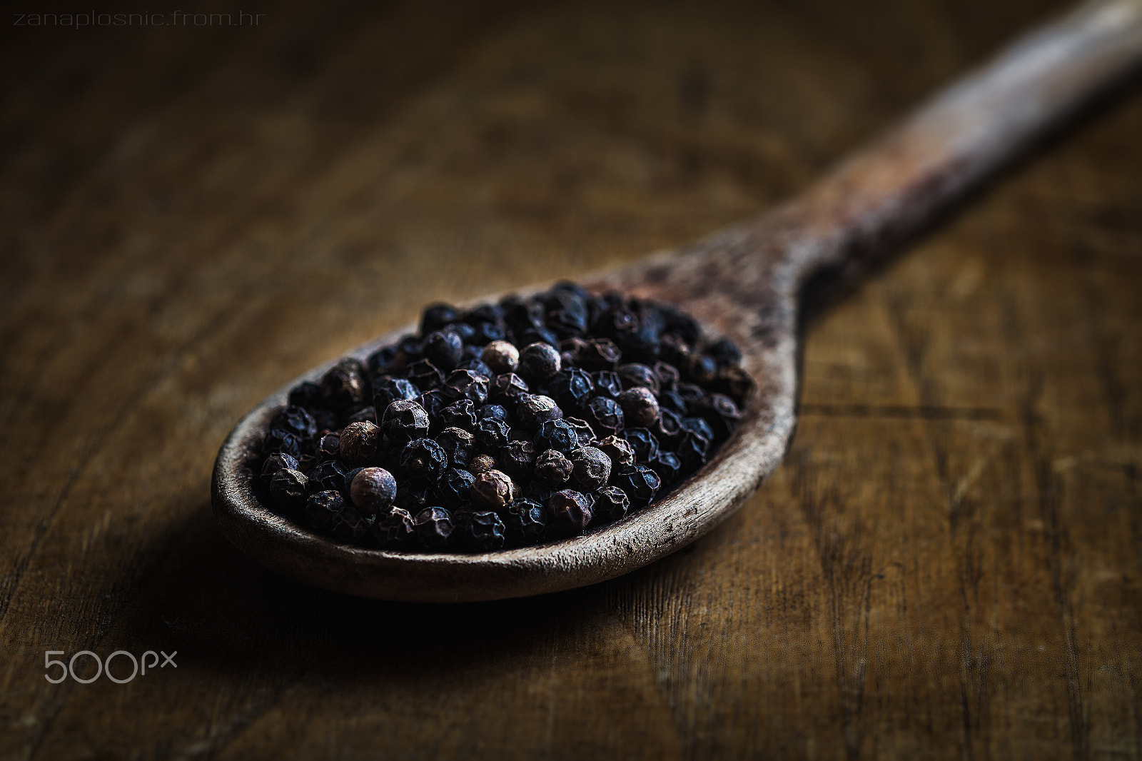 Sigma 105mm F2.8 EX DG OS HSM sample photo. Black pepper photography
