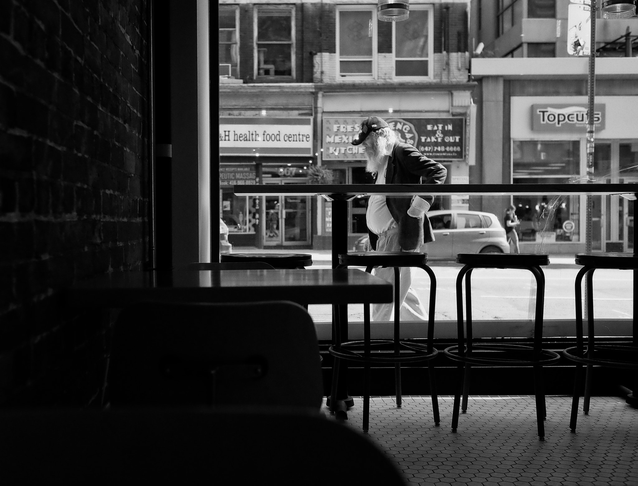 Fujifilm X-T10 + Fujifilm XF 23mm F1.4 R sample photo. I see him all the time photography