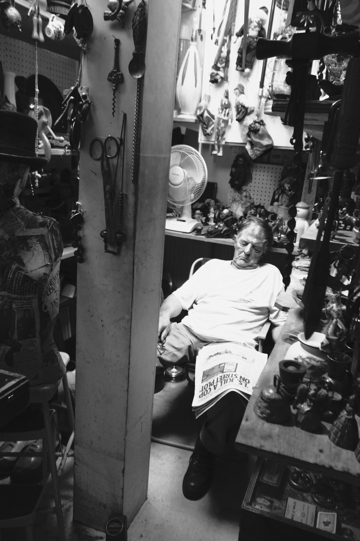 Ricoh GR DIGITAL 4 sample photo. Shop owner fell asleep. photography