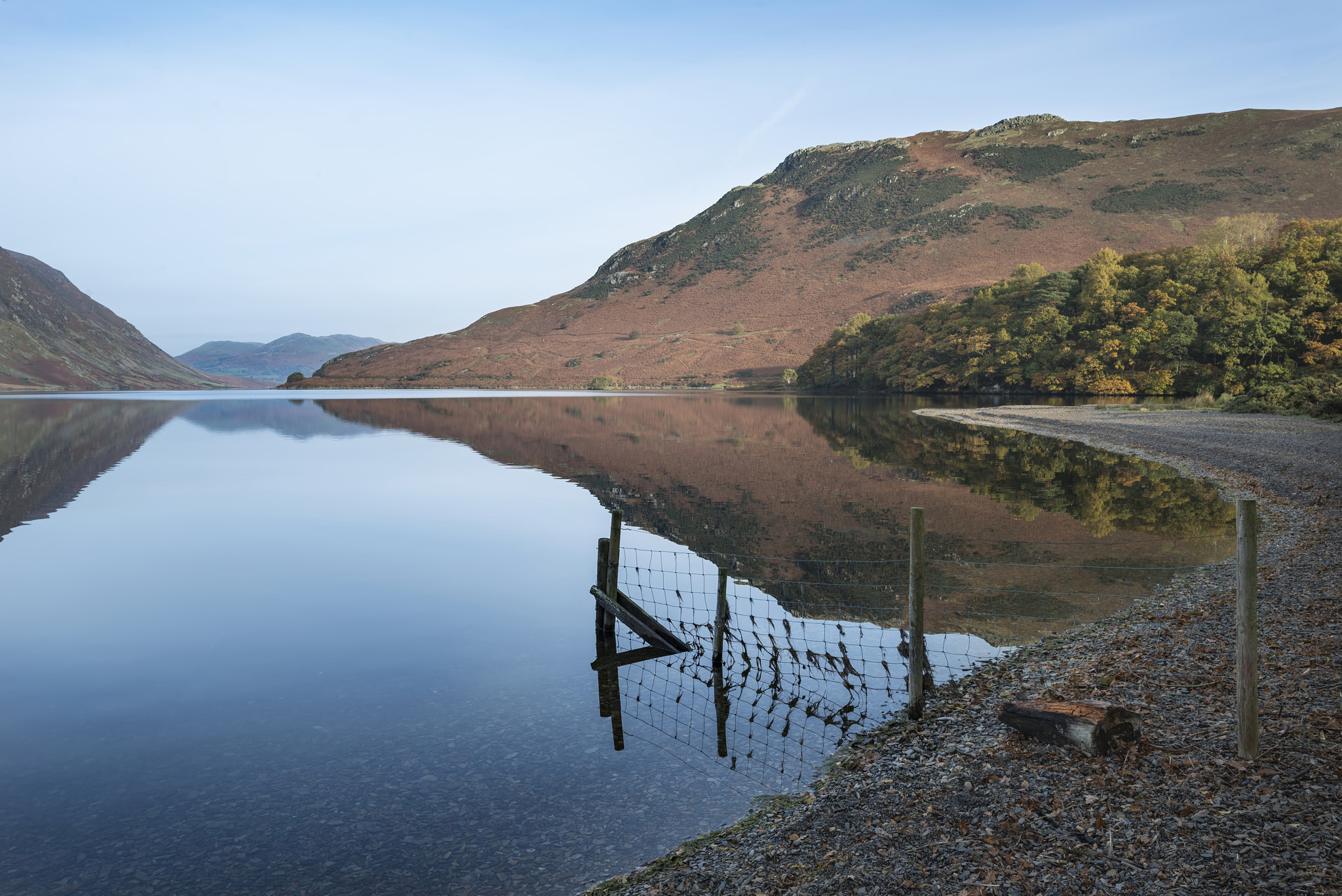 Nikon AF-S Nikkor 18-35mm F3.5-4.5G ED sample photo. Beautiful autumn fall landscape image of crummock water at sunri photography