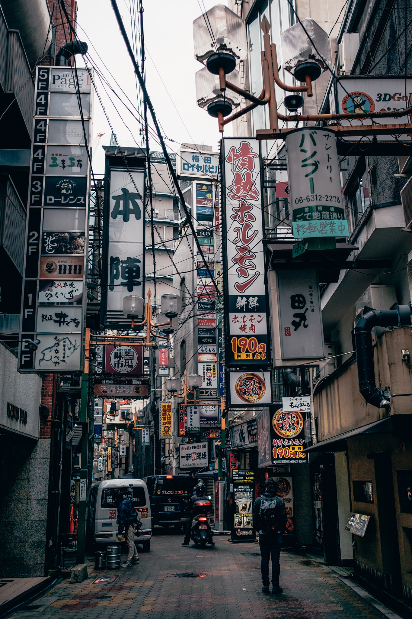 Fujifilm X-T10 + Fujifilm XF 23mm F2 R WR sample photo. Osaka photography