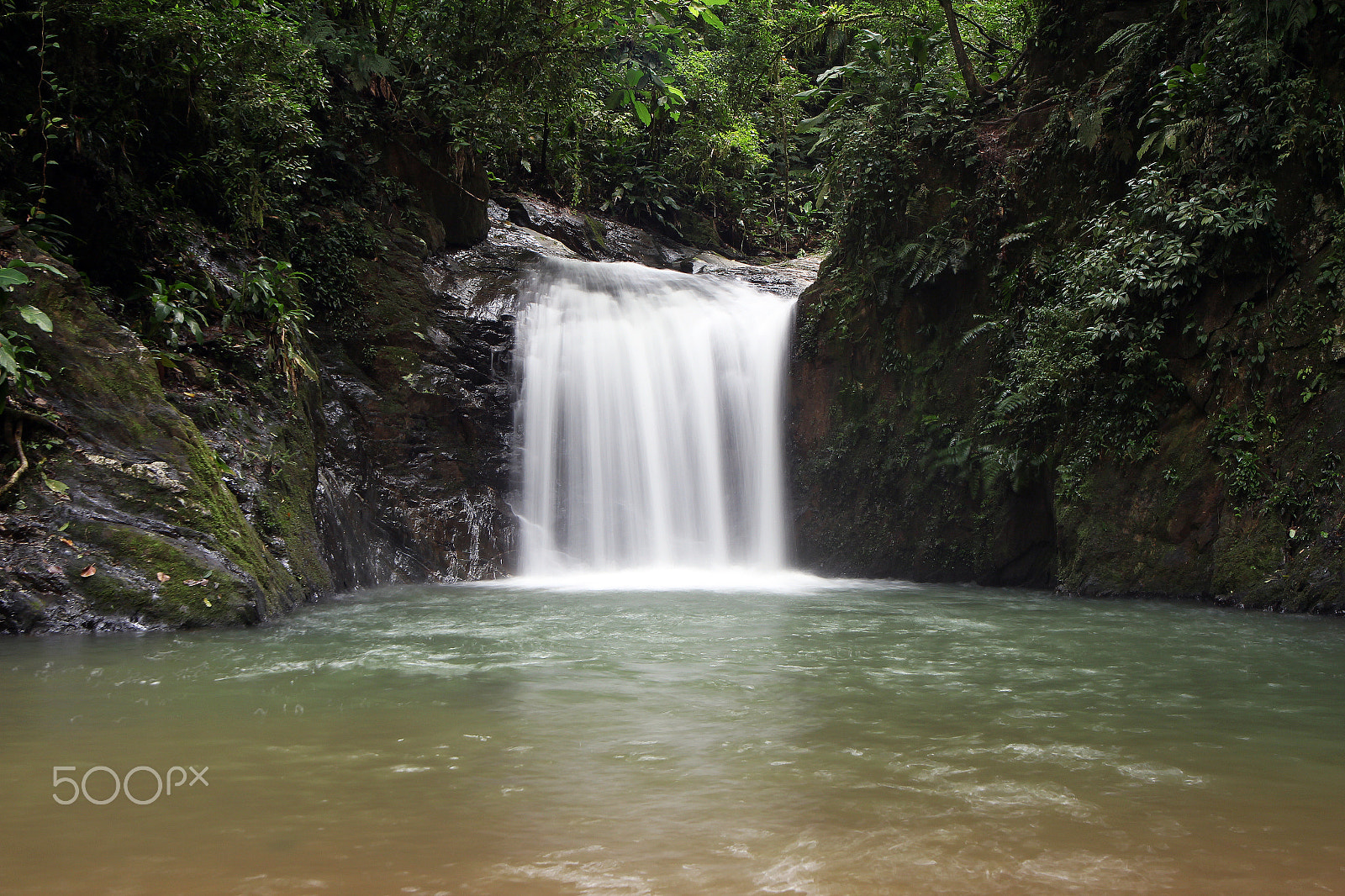 Canon EOS 600D (Rebel EOS T3i / EOS Kiss X5) sample photo. Waterfall  - long exposure photography