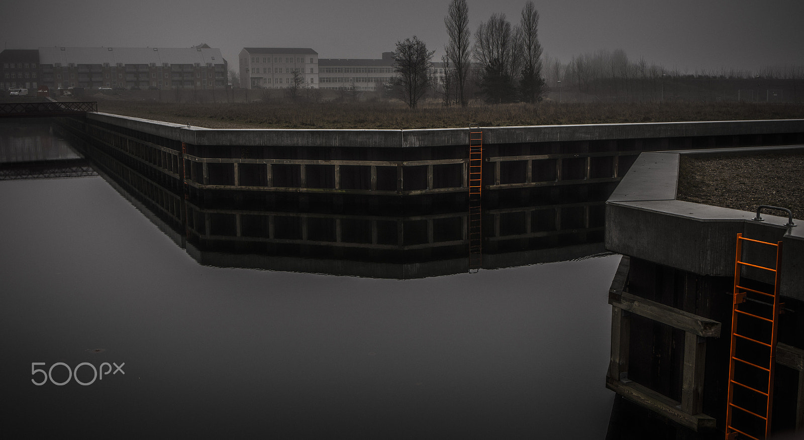 Canon EOS 6D + Tamron SP 35mm F1.8 Di VC USD sample photo. Foggy morning, fredericia c photography