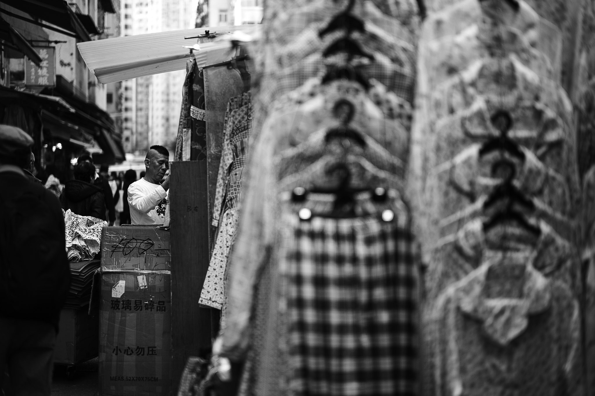 Leica Summilux-M 50mm F1.4 ASPH sample photo. Street market 2 photography