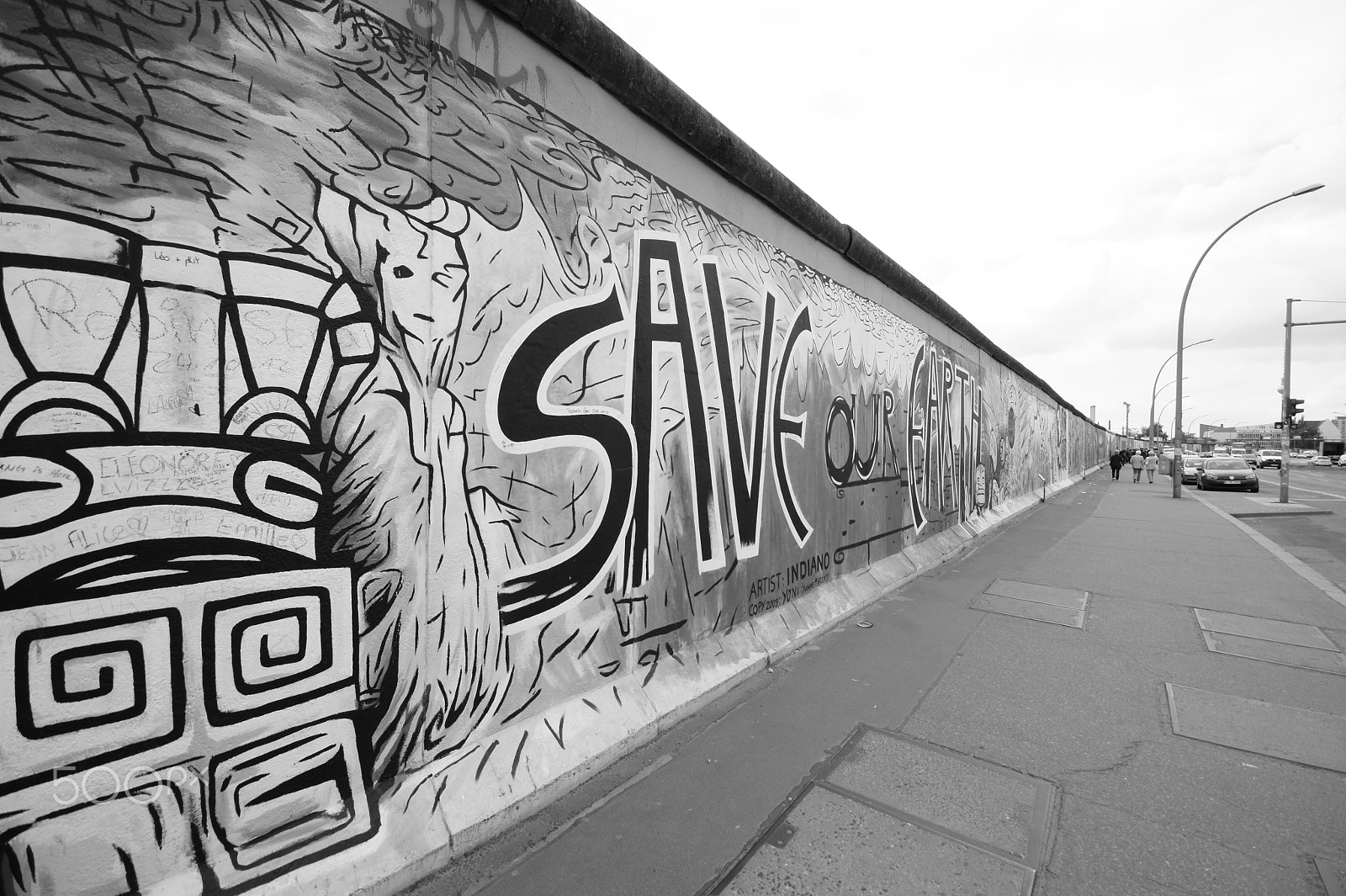 Sony Alpha DSLR-A550 + Sigma AF 10-20mm F4-5.6 EX DC sample photo. East side gallery, berlin. photography