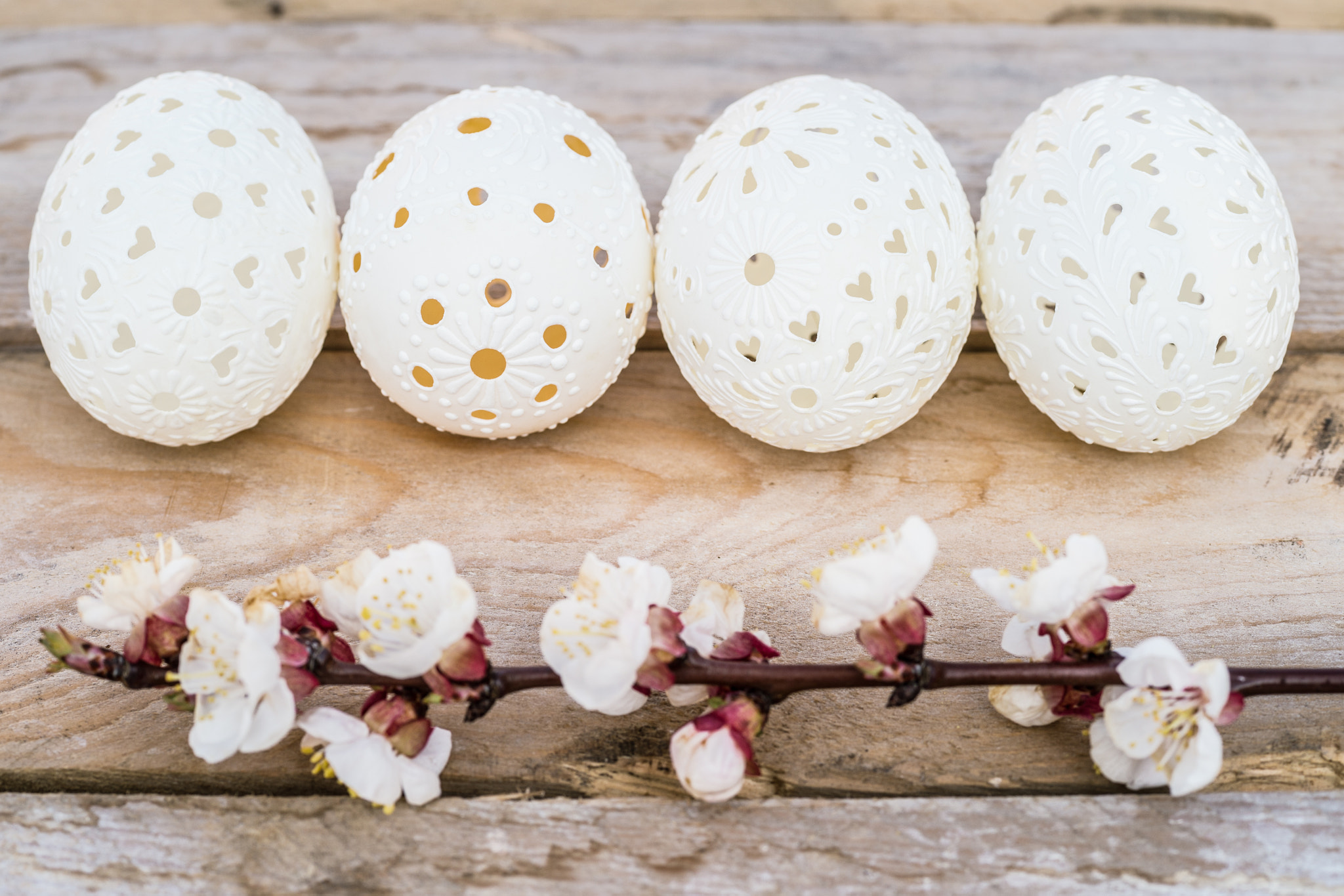 Nikon D4S + Sigma 70mm F2.8 EX DG Macro sample photo. Beautiful unique easter eggs on wooden background photography