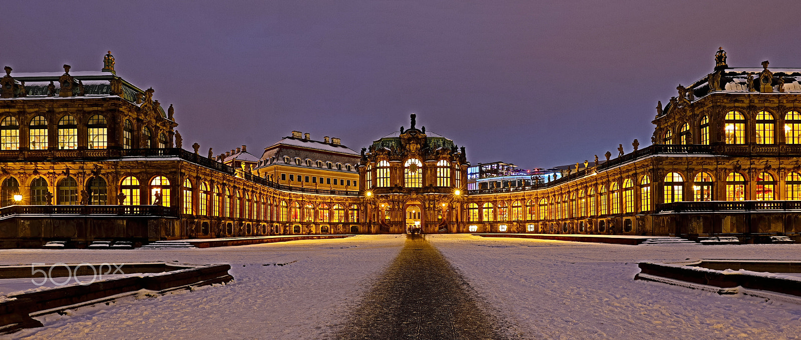Canon EF 16-35mm F4L IS USM sample photo. Der dresdner zwinger photography