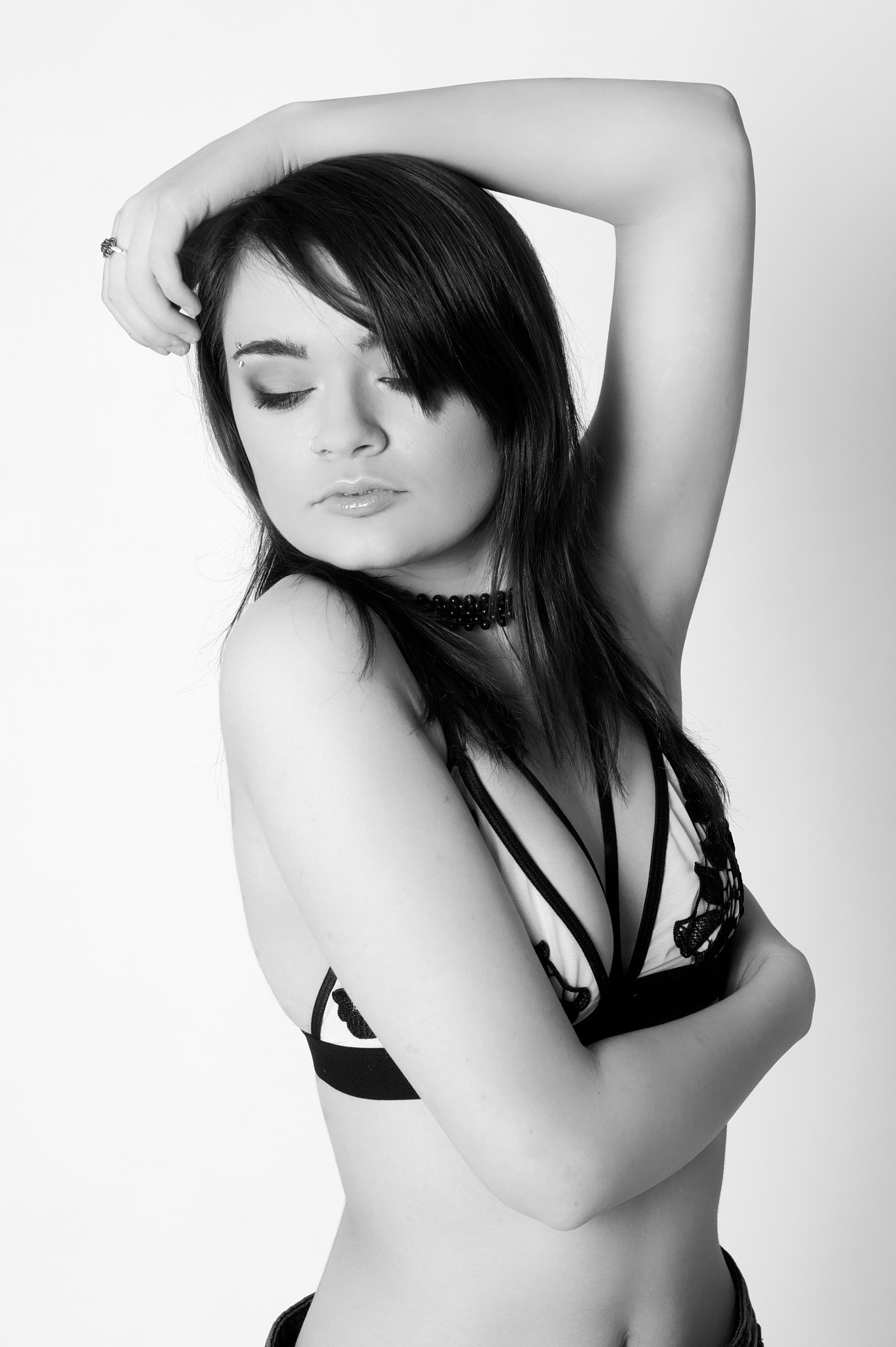 Sony Alpha DSLR-A450 sample photo. Black and white glamour photography