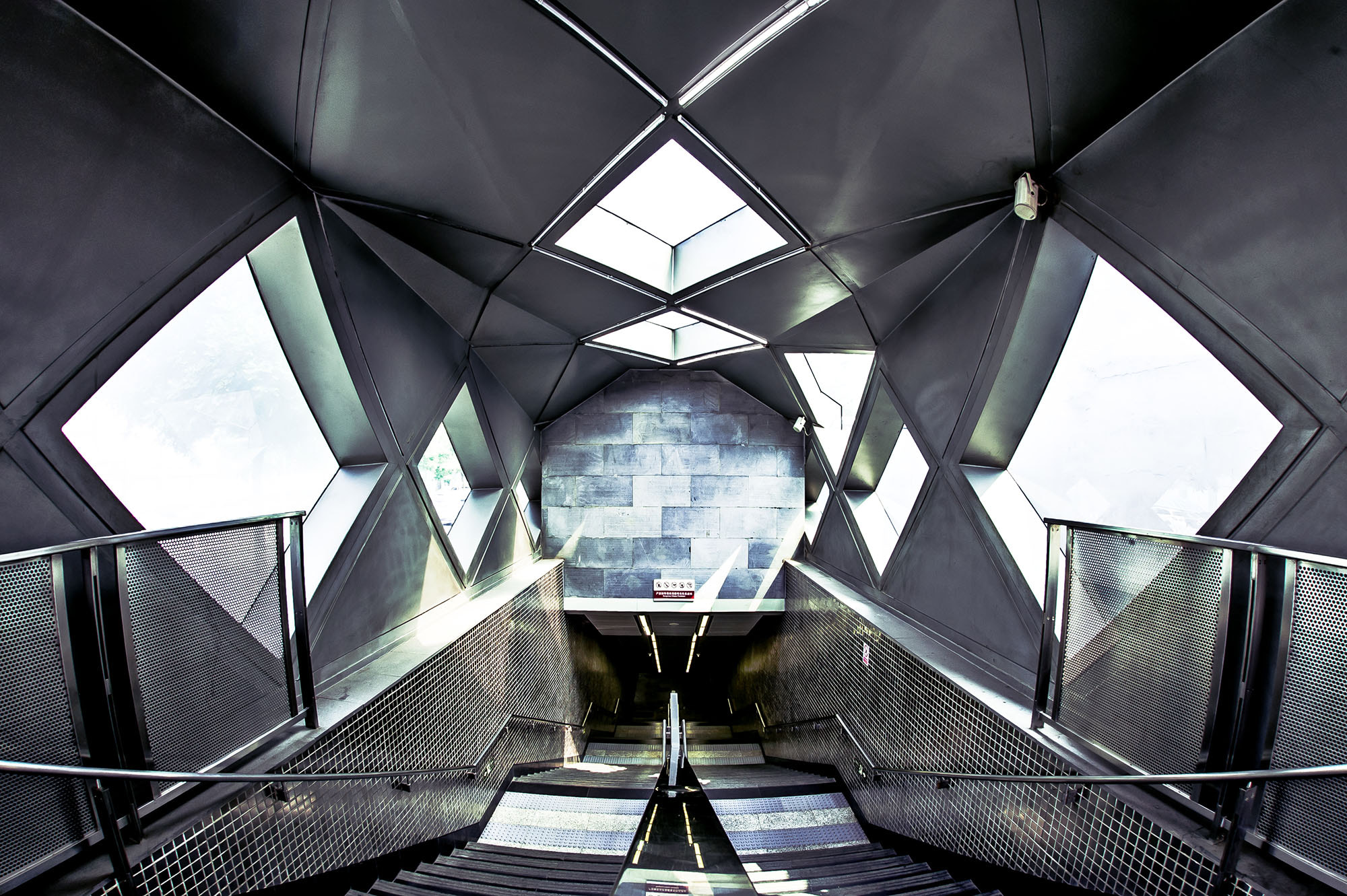 Nikon D700 + Sigma 15mm F2.8 EX DG Diagonal Fisheye sample photo. Beijing metro photography