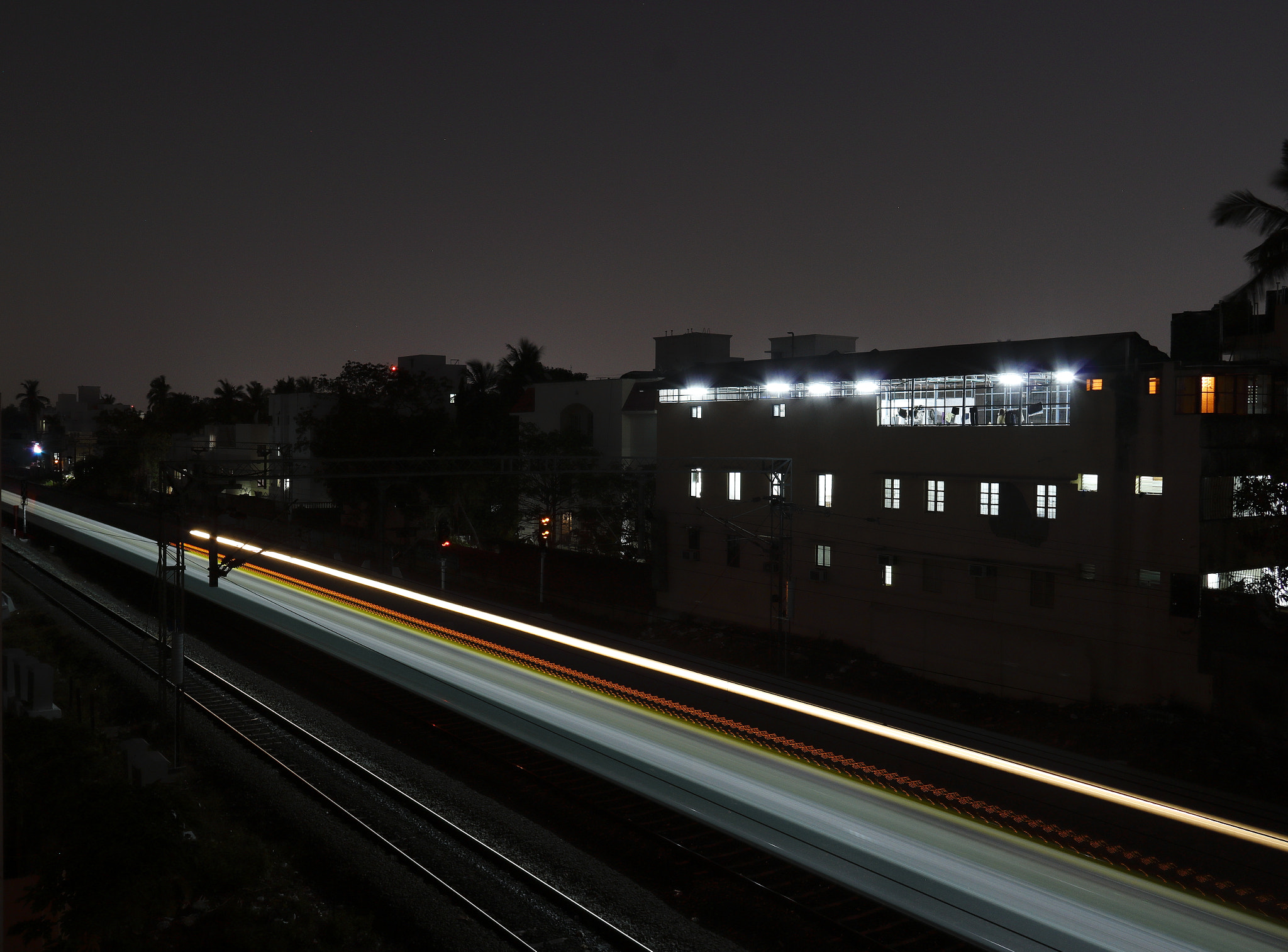 Canon EOS 750D (EOS Rebel T6i / EOS Kiss X8i) + Canon EF-S 18-135mm F3.5-5.6 IS sample photo. Long exposure photography