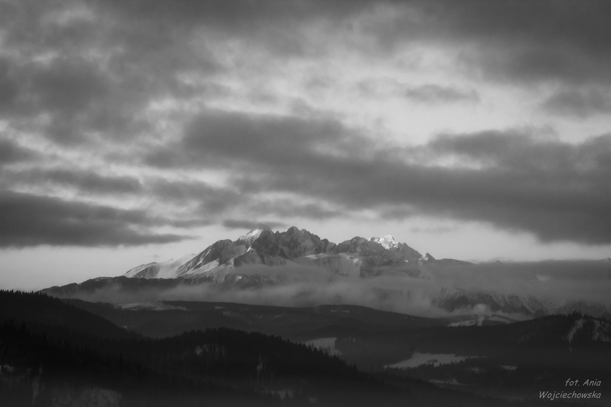 Canon EF 75-300mm f/4-5.6 USM sample photo. Sunrise in january photography