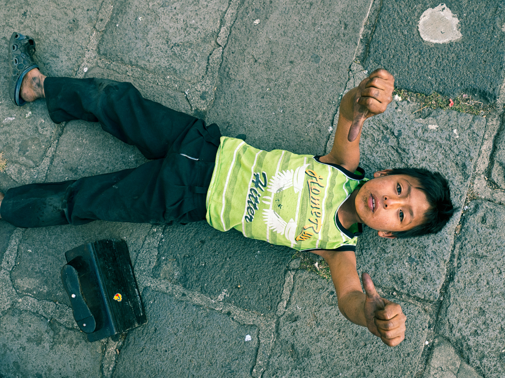 Olympus OM-D E-M10 sample photo. Shoe shine photography