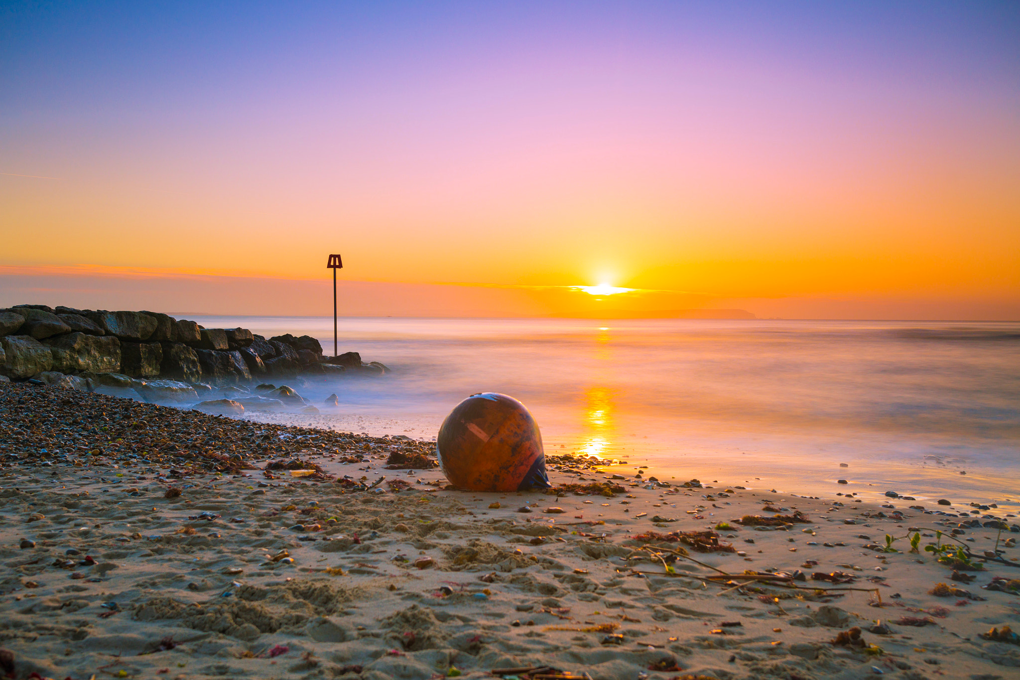 Sigma 24-35mm F2 DG HSM Art sample photo. A morning sunrise at avon beach dorset photography