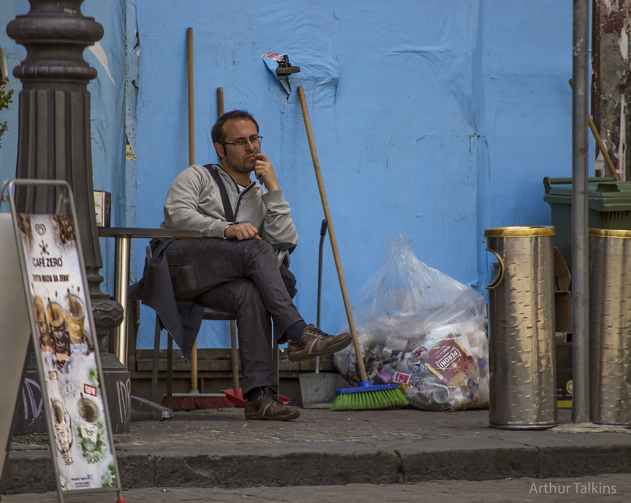 Sigma 70-200mm F2.8 EX DG Macro HSM II sample photo. The street janitor takes a break.... photography
