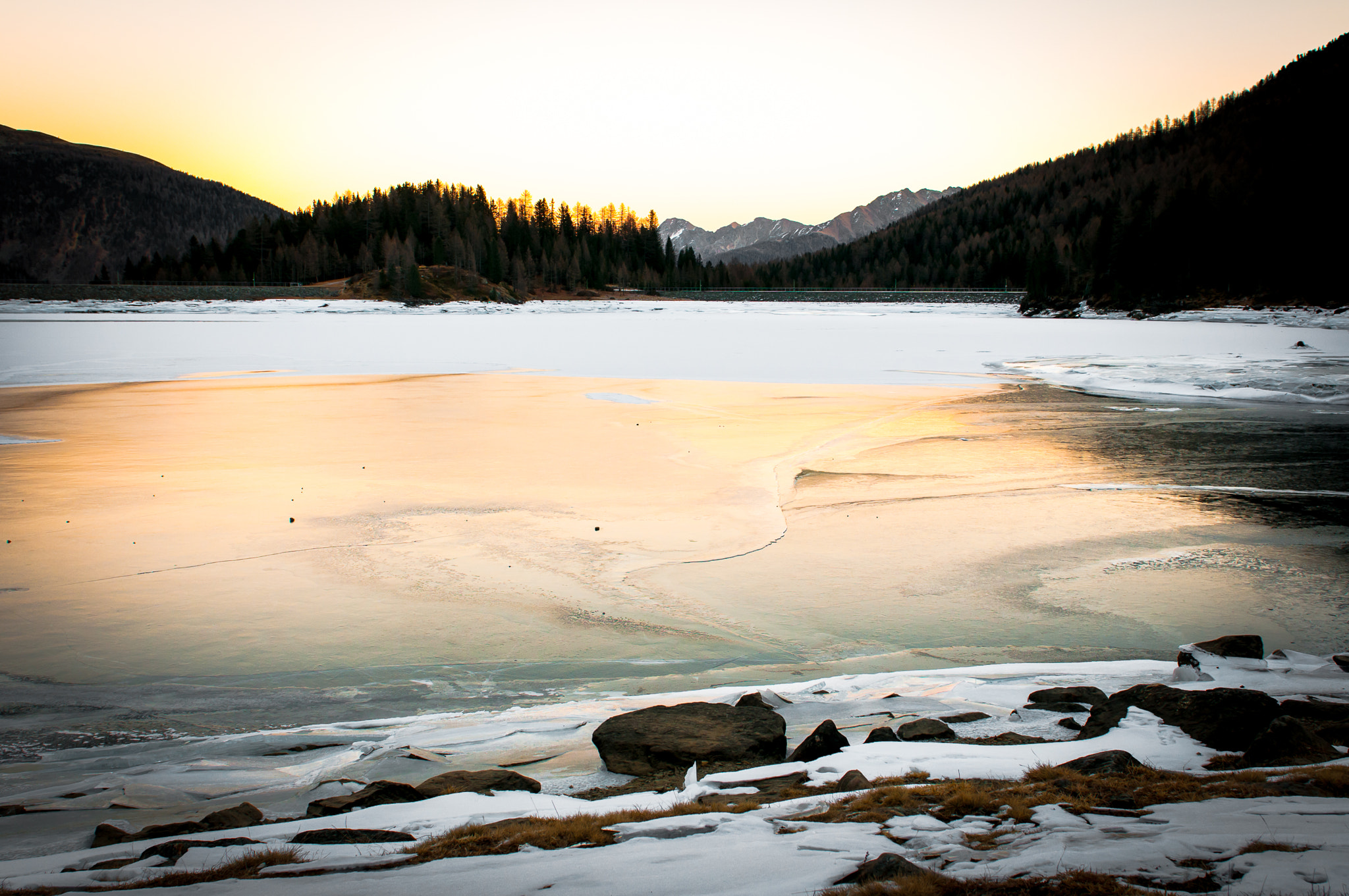 Nikon D300S sample photo. Sonnenuntergang am stausee photography