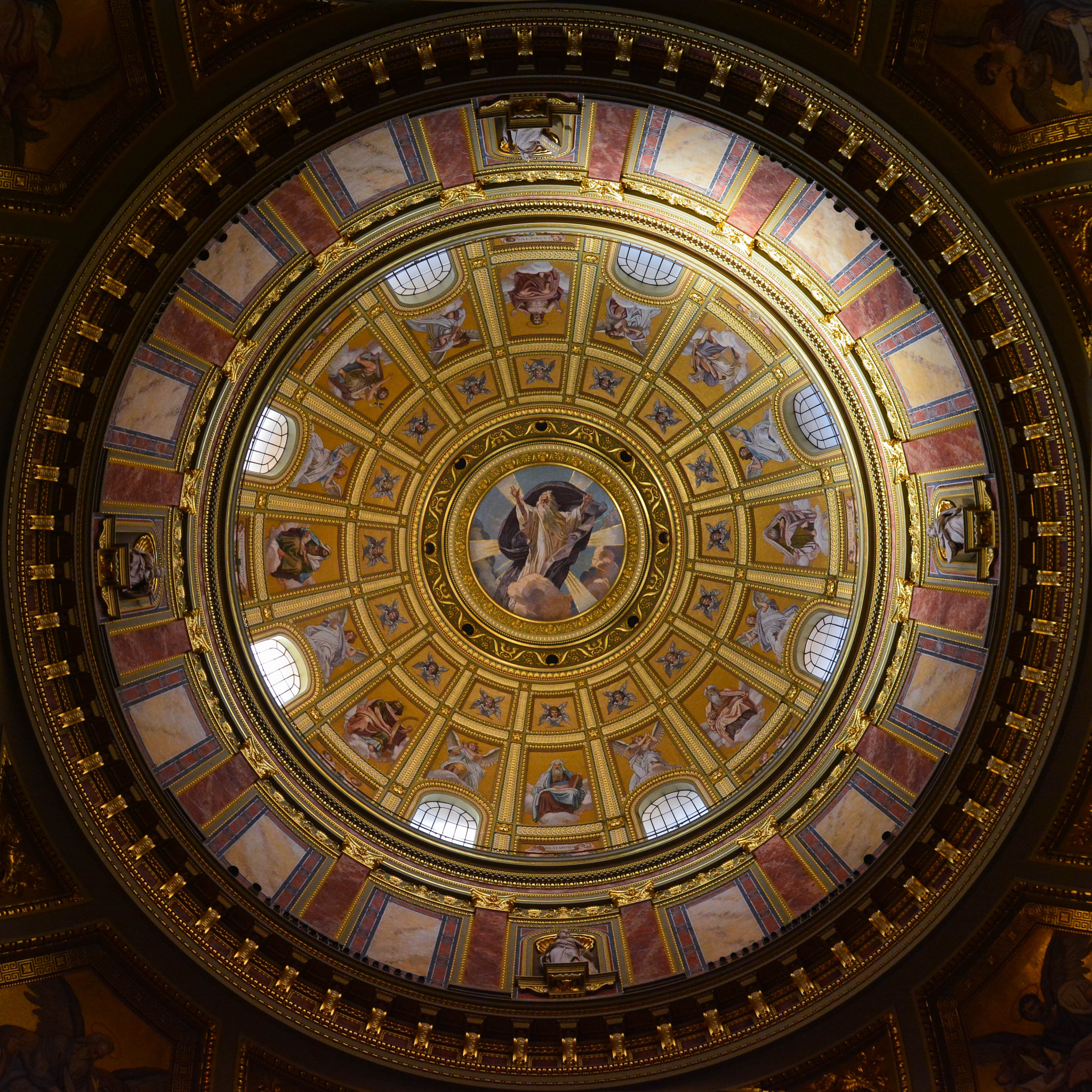 Sigma 17-70mm F2.8-4 DC Macro OS HSM sample photo. Budapest photography