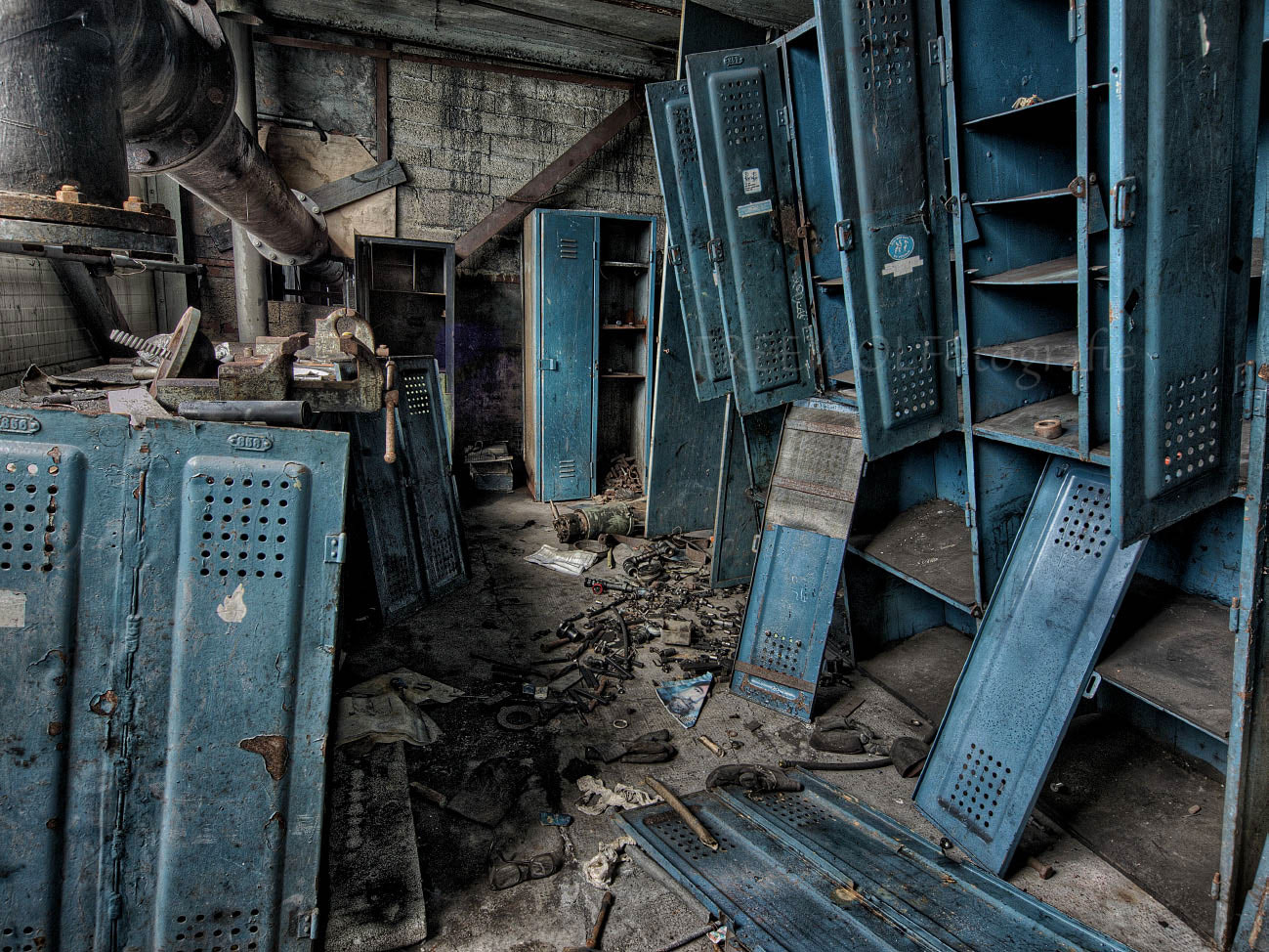 Olympus E-30 + OLYMPUS  7-14mm Lens sample photo. The blue chaos ... photography