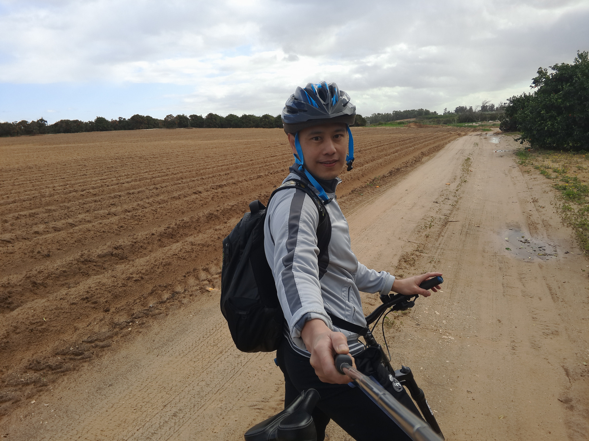 Meizu MX4 Pro sample photo. Riding my bike  photography